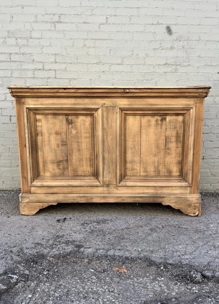 Store Counter

French circa late 1800s
40h 59w 22d
$2,695