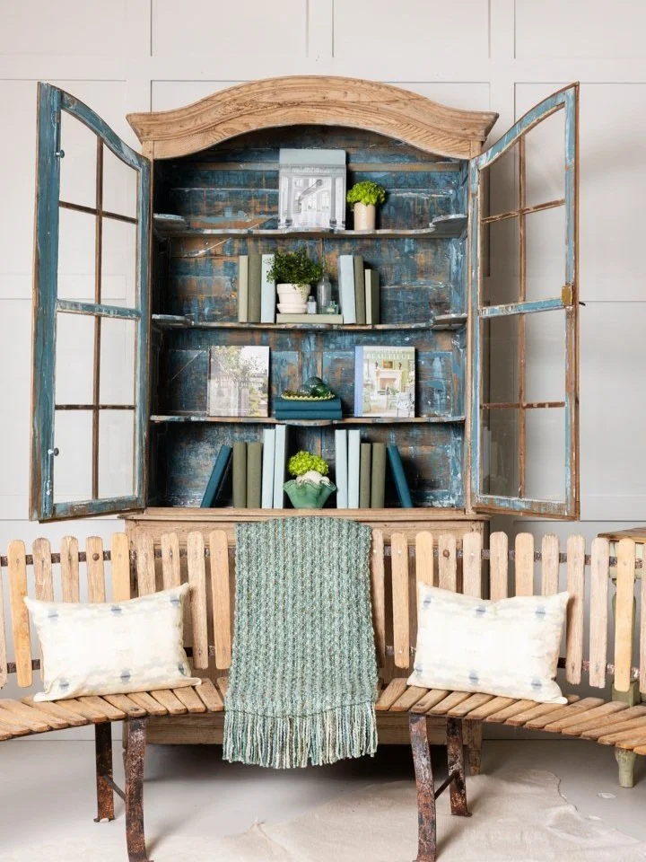 Bleached Oak Vitrine

France 1860
90h 49w 21d
$6,622