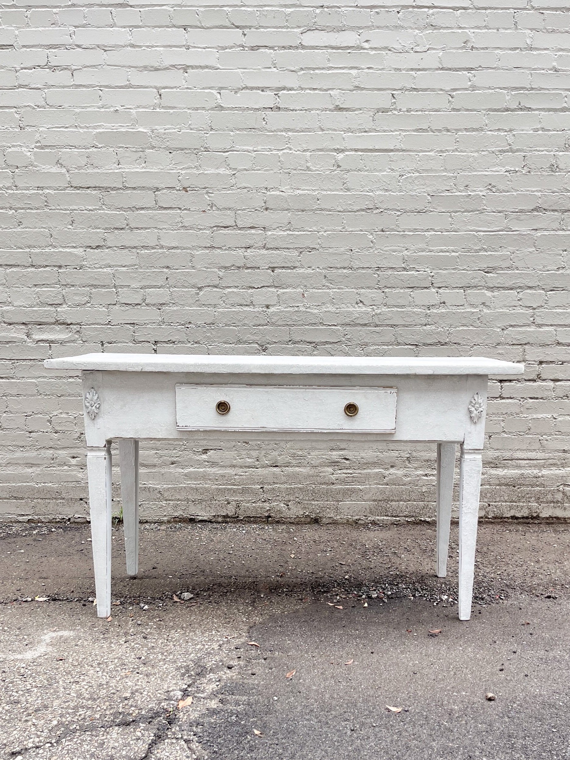 Side Tables

Swedish circa late 1800s
51w 17d 30h
$4,895/pair or $2,499/ea