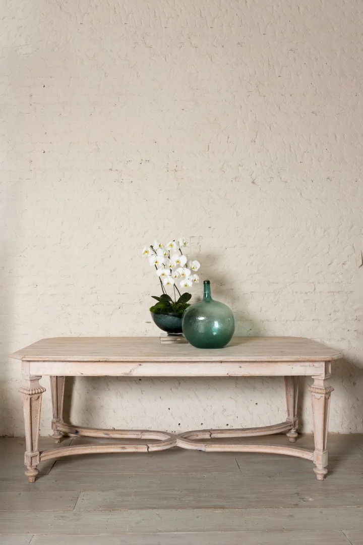 French Dining Table

Late 1800s
78w 30h 37d
$4,195