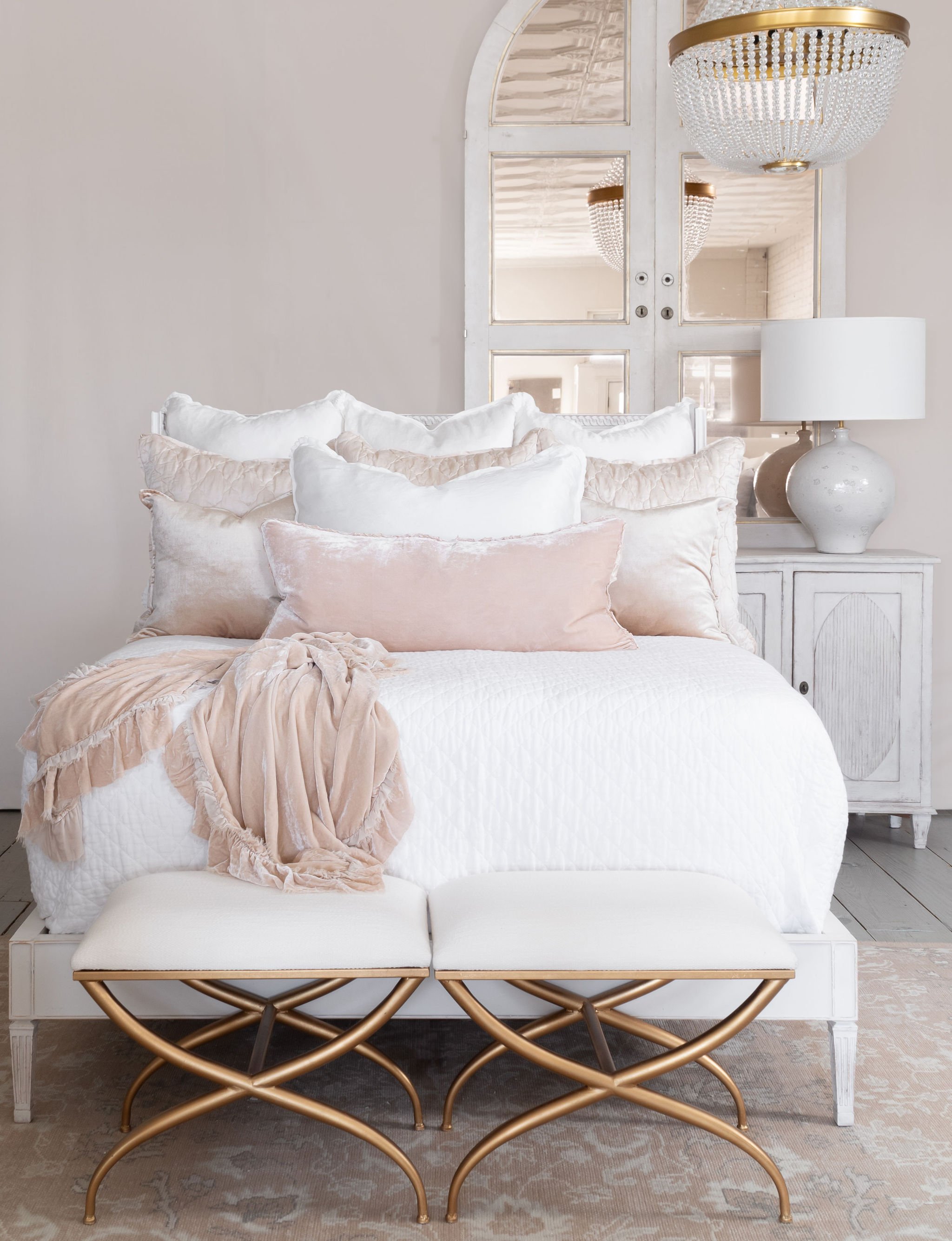 MFR V-bedding-blush_Bella Notte_2b.jpg