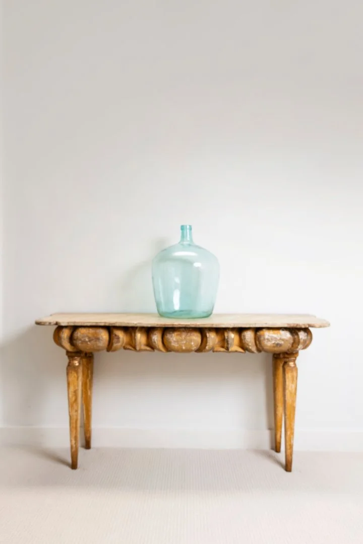 Console

Created from 17th Century
Italian fragment
69w 36.5h 19.5d
$4,685