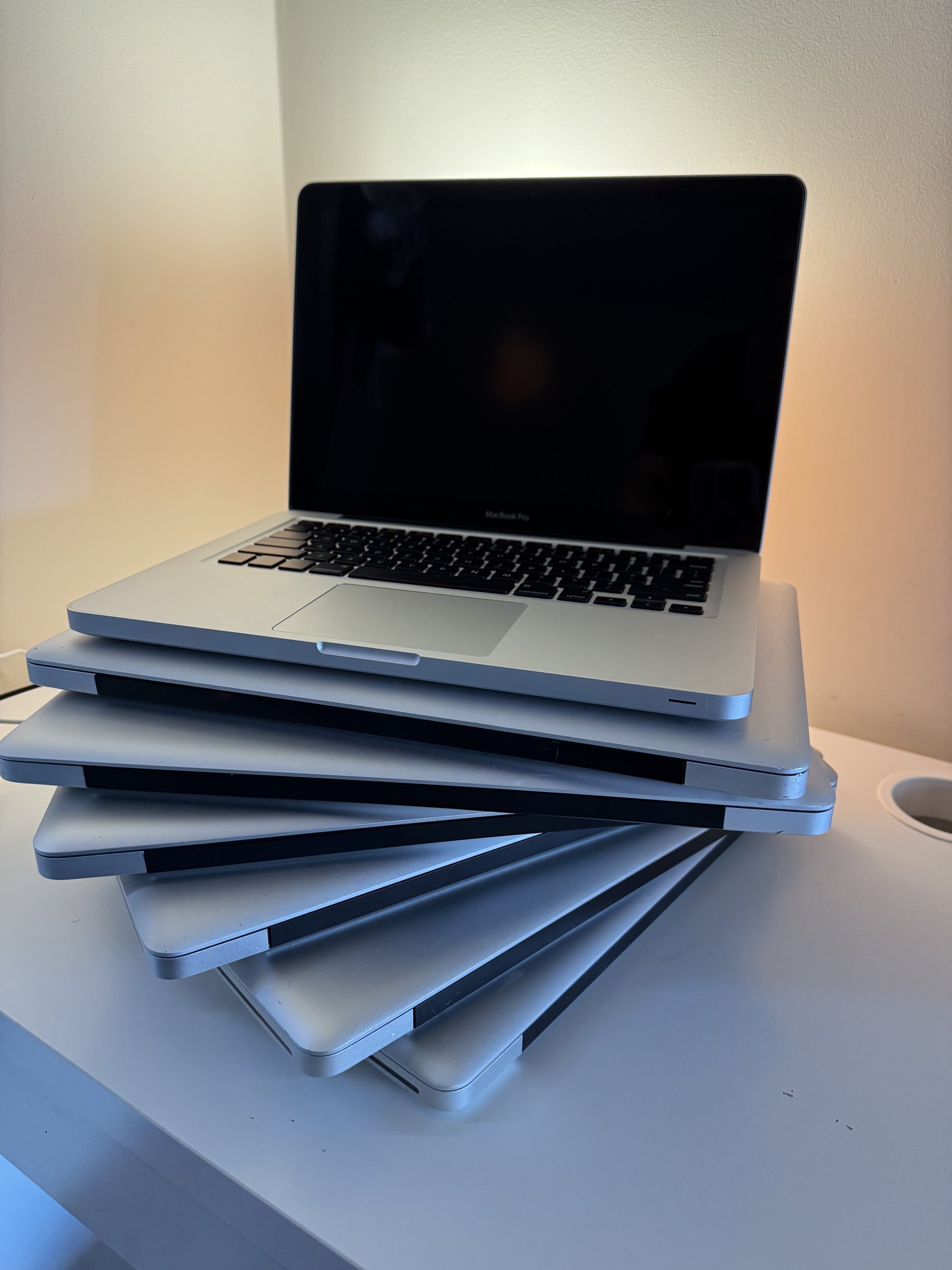 Lot of 7 Apple Laptop Bulk for Parts