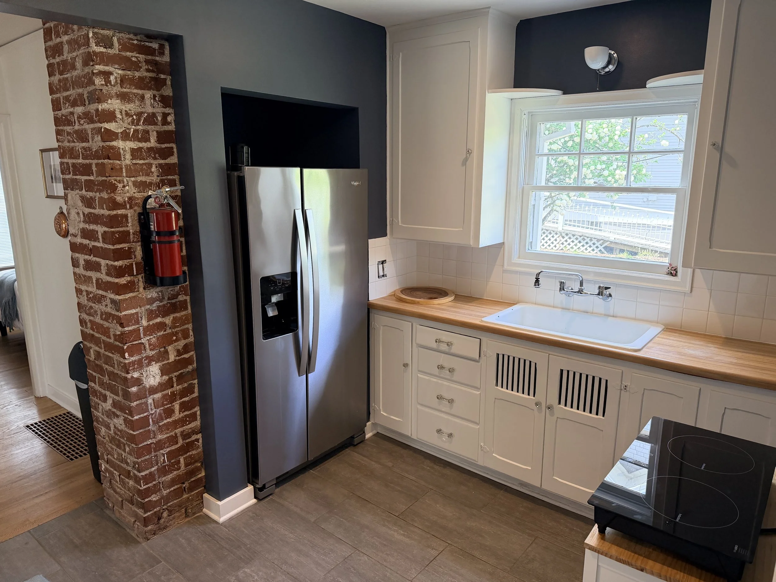 249 kitchen refrig view .jpeg