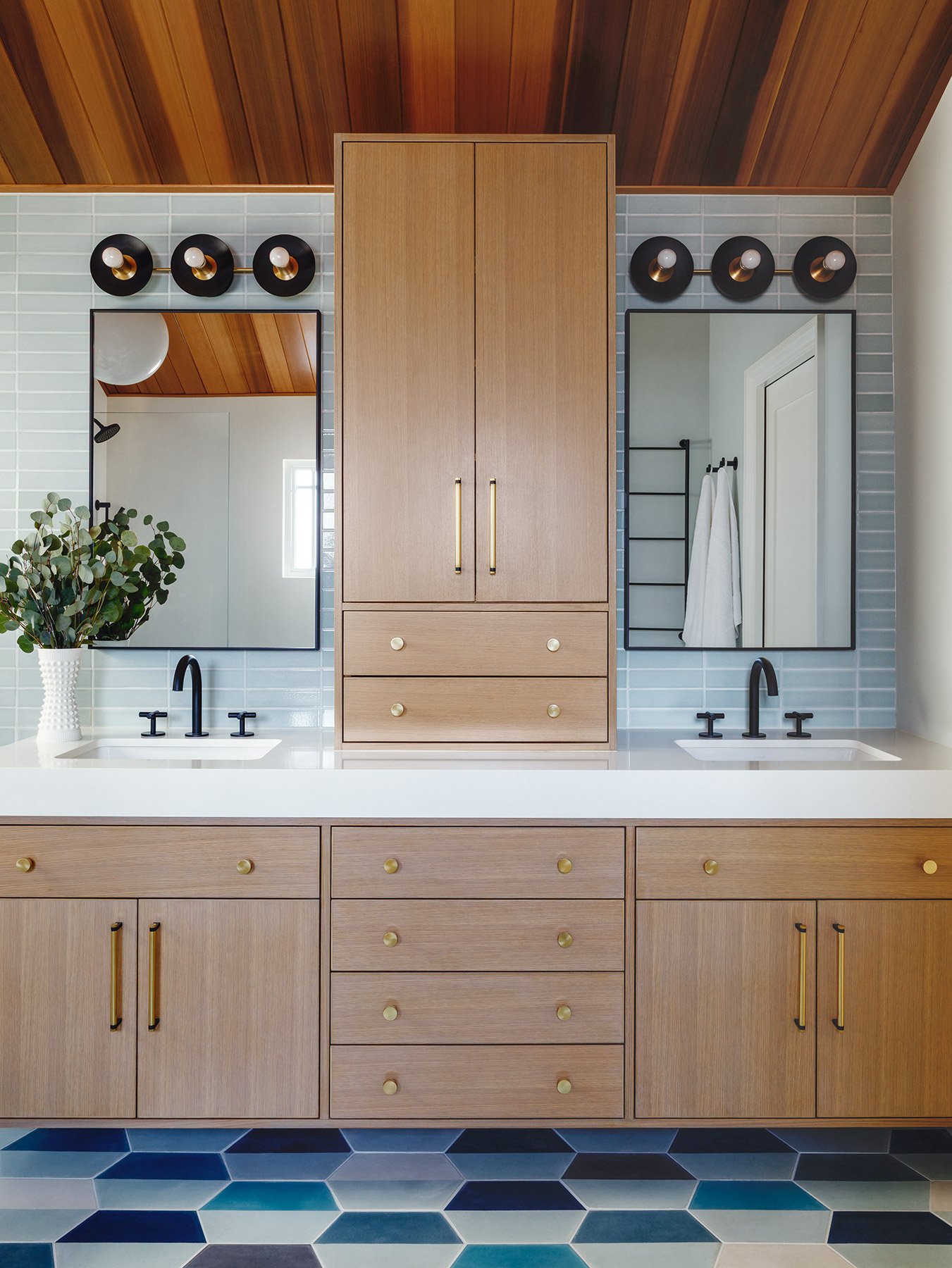 Janel Holiday Interior Design Redwood MCM Primary Bathroom 1.jpg