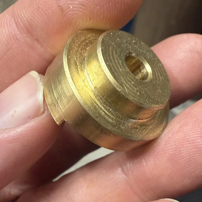 UDH spacer for "Pistol" style droupout