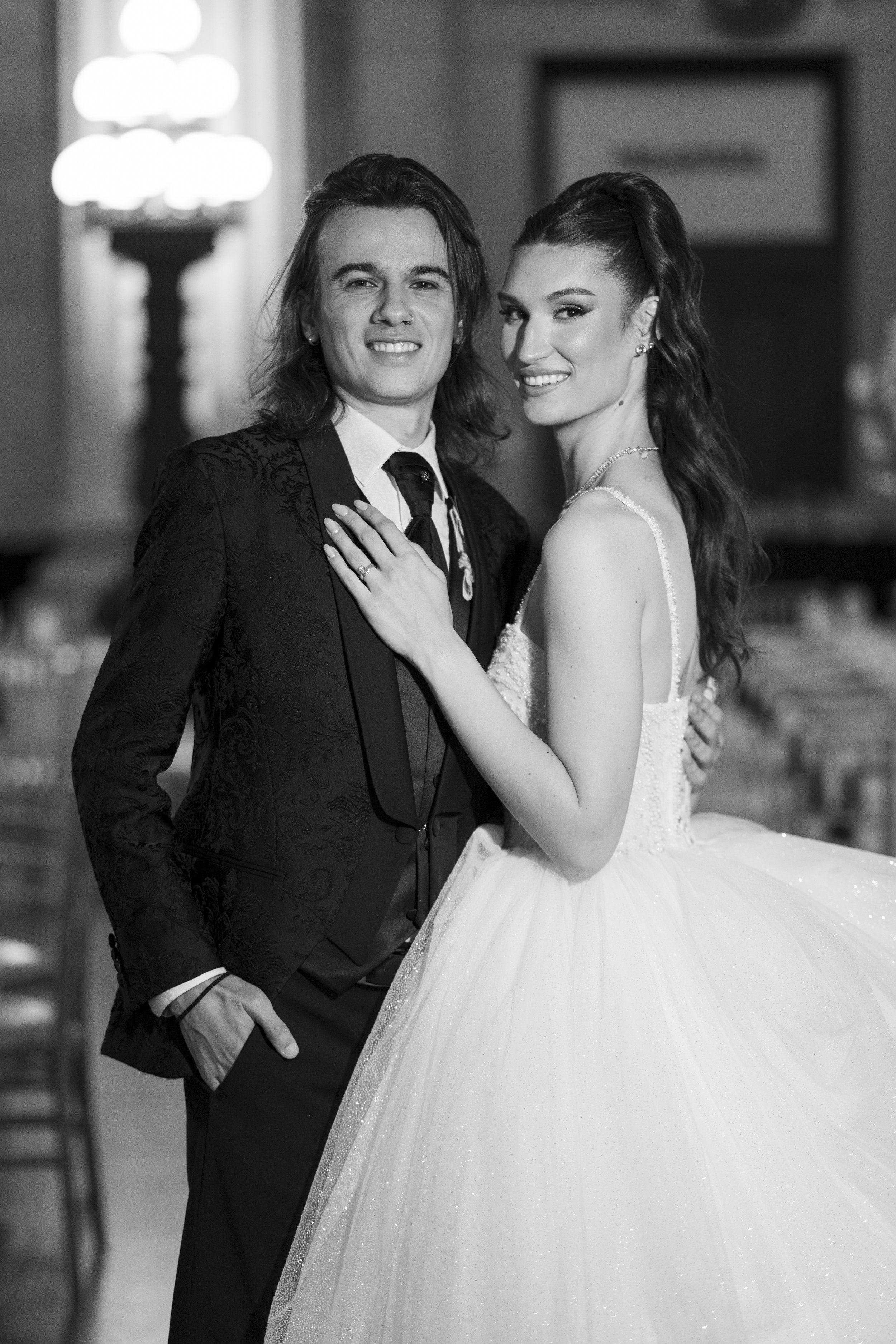 Black and white image of gorgeous wedding couple at the court house