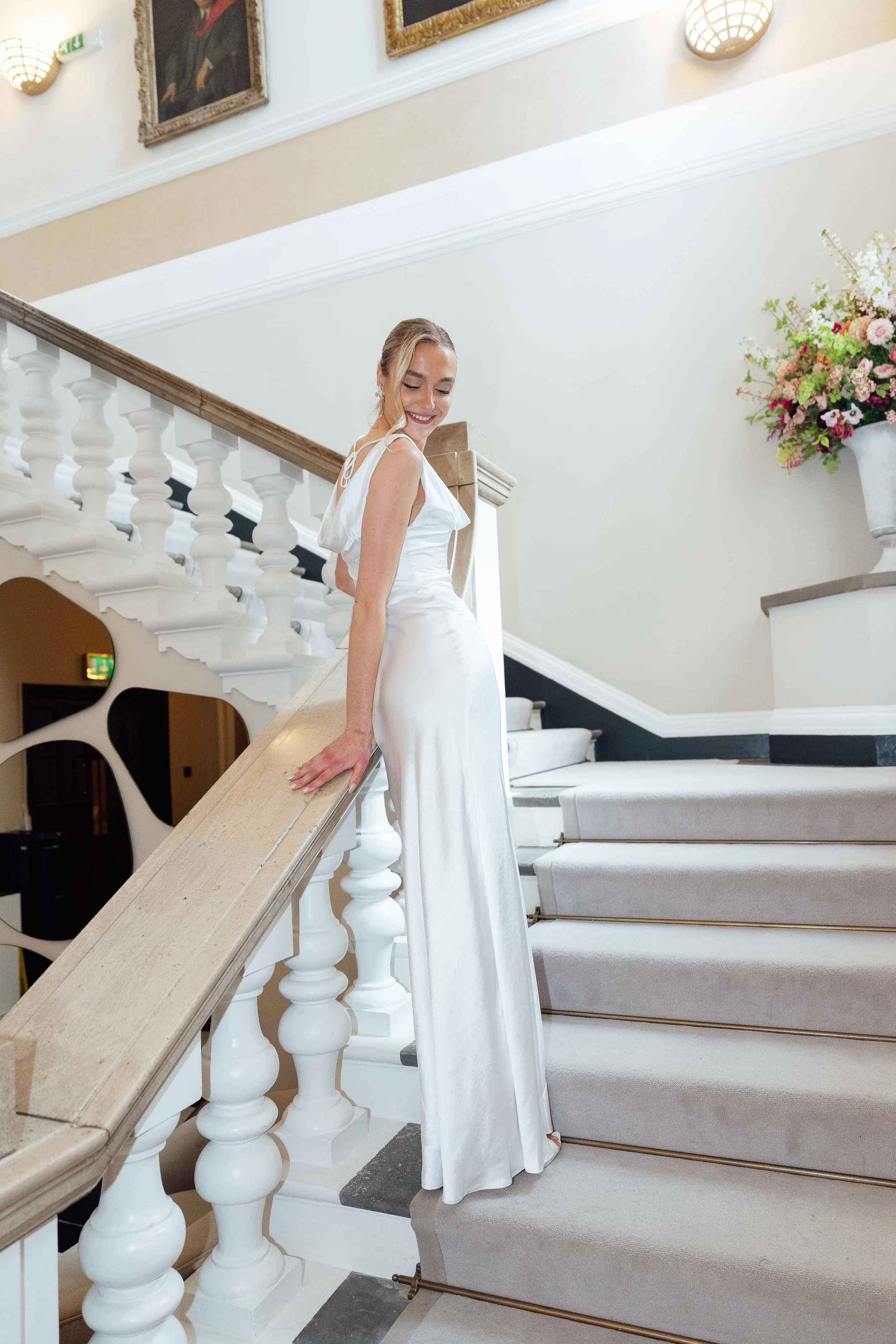 Chelsea town hall wedding photography-16.JPG