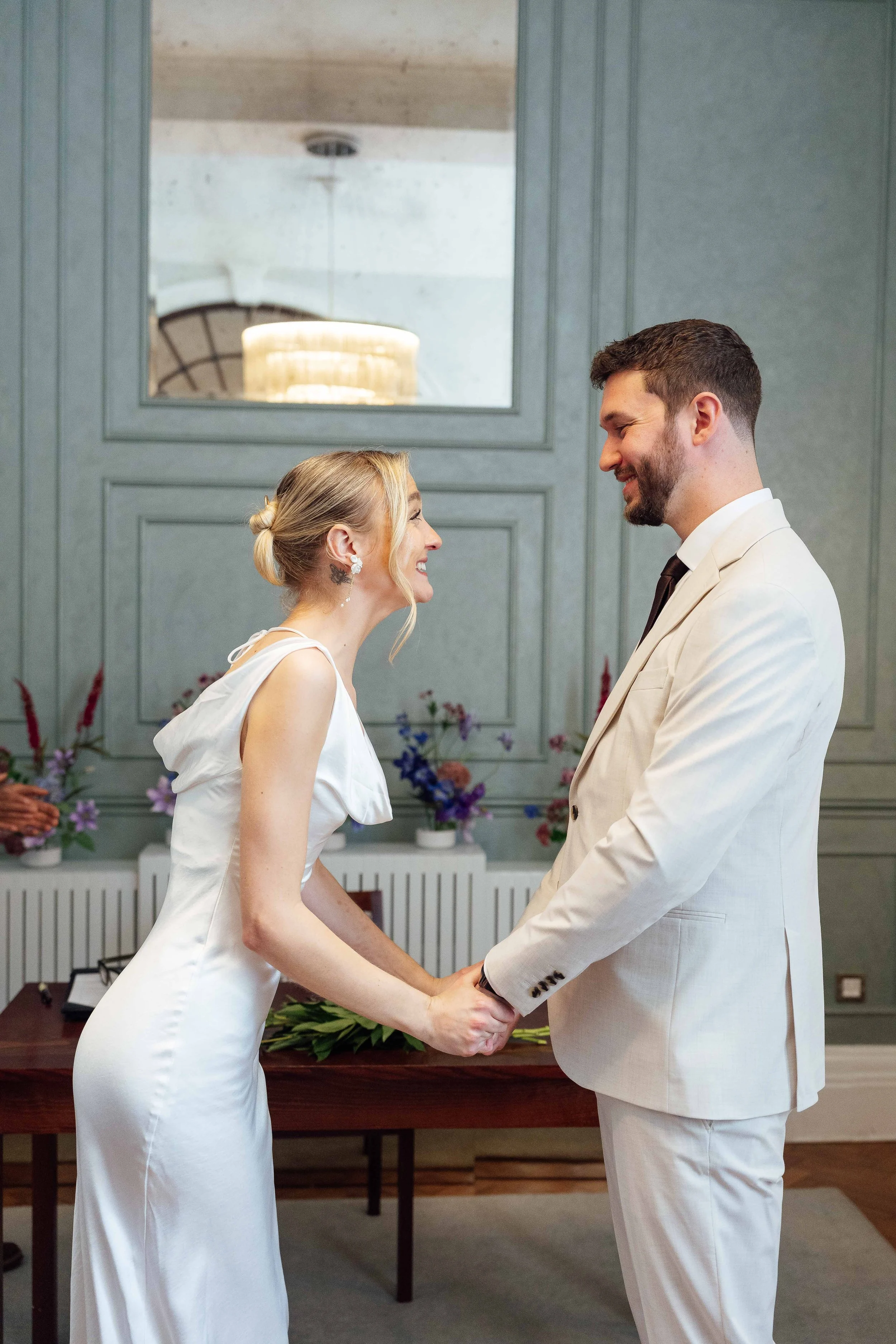 Chelsea town hall wedding photography-22.JPG