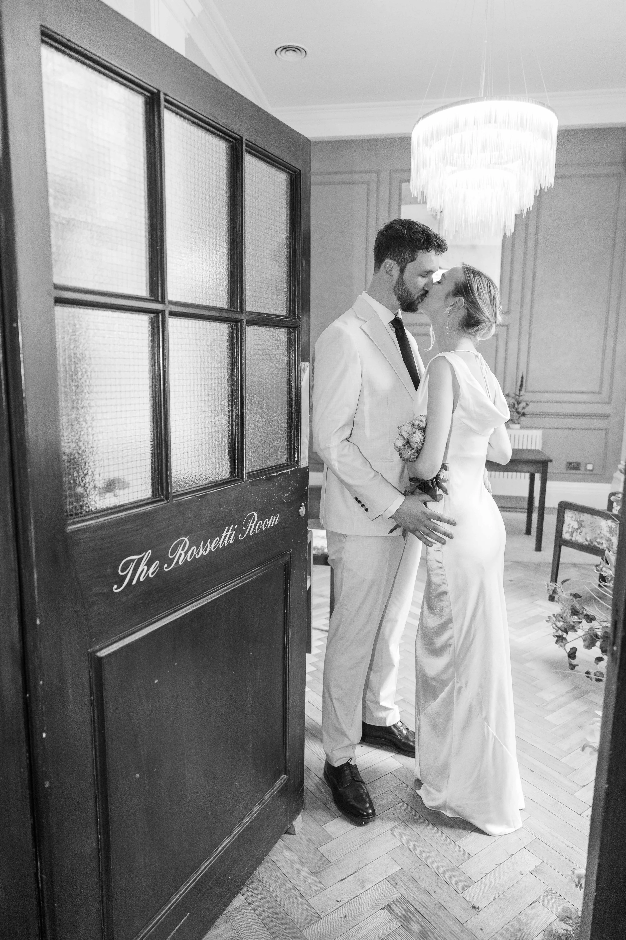 Chelsea town hall wedding photography-58.JPG