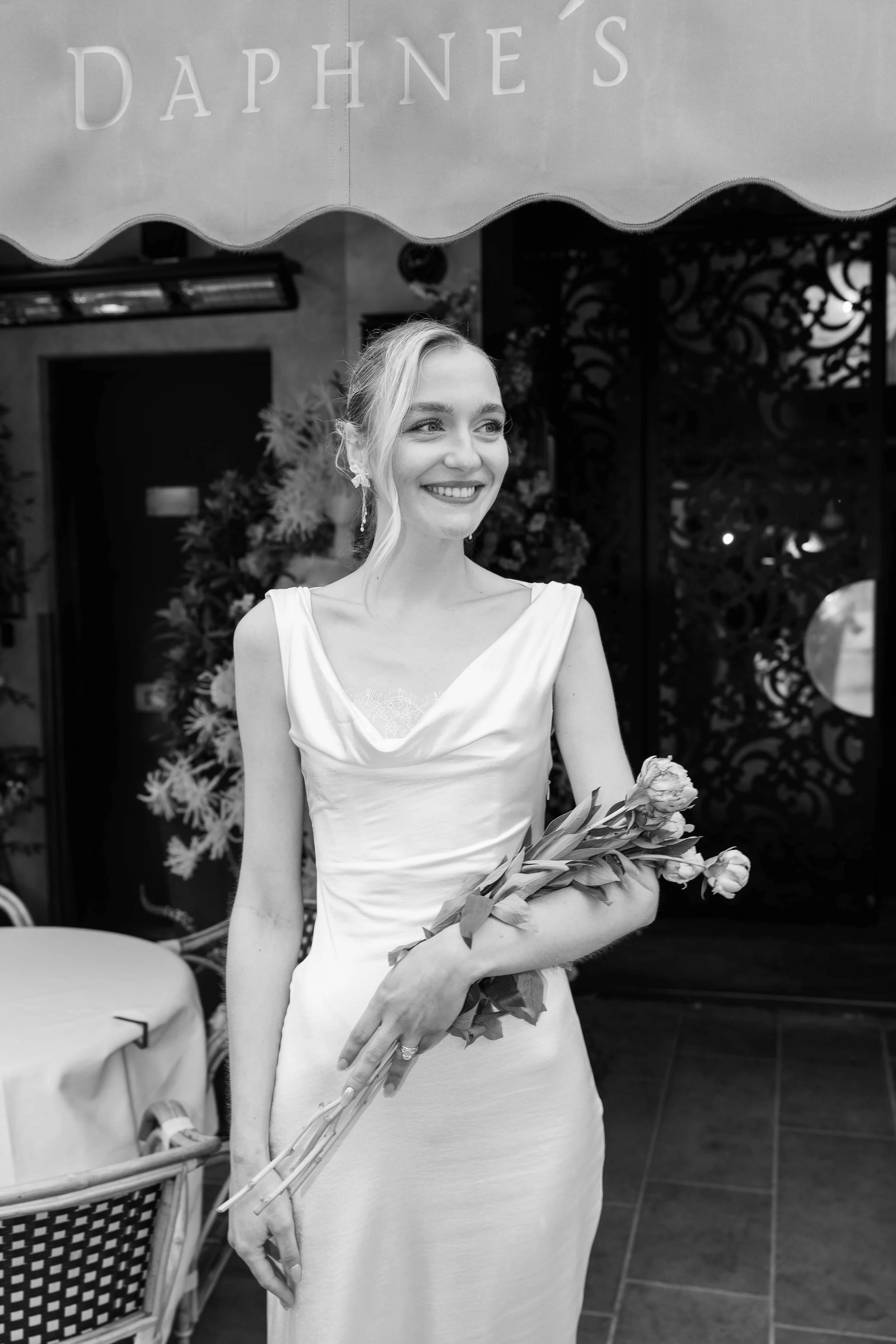 Chelsea town hall wedding photography-74.JPG