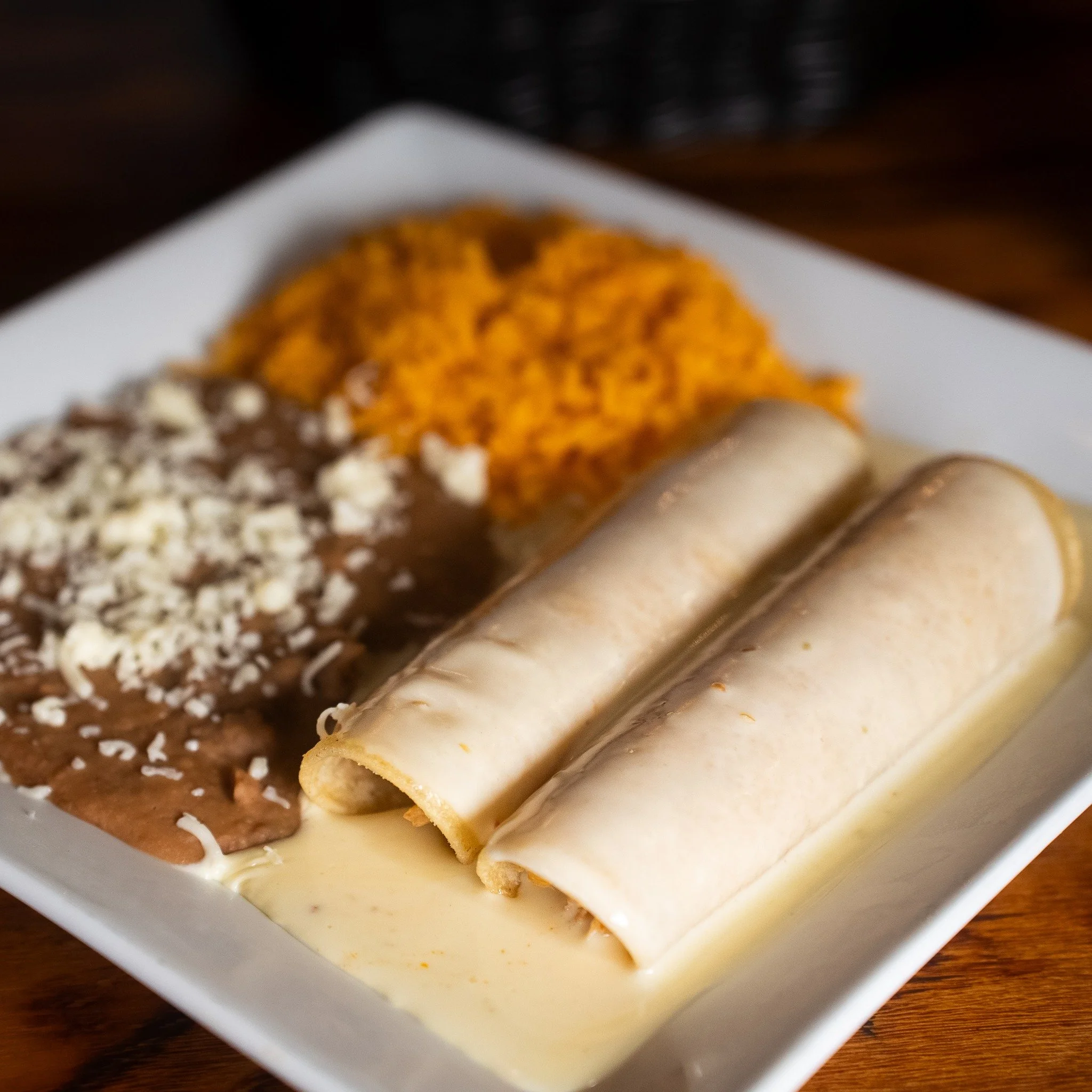 Until December 24th, buy a $100 gift card and get $10 free! 🎁🎄