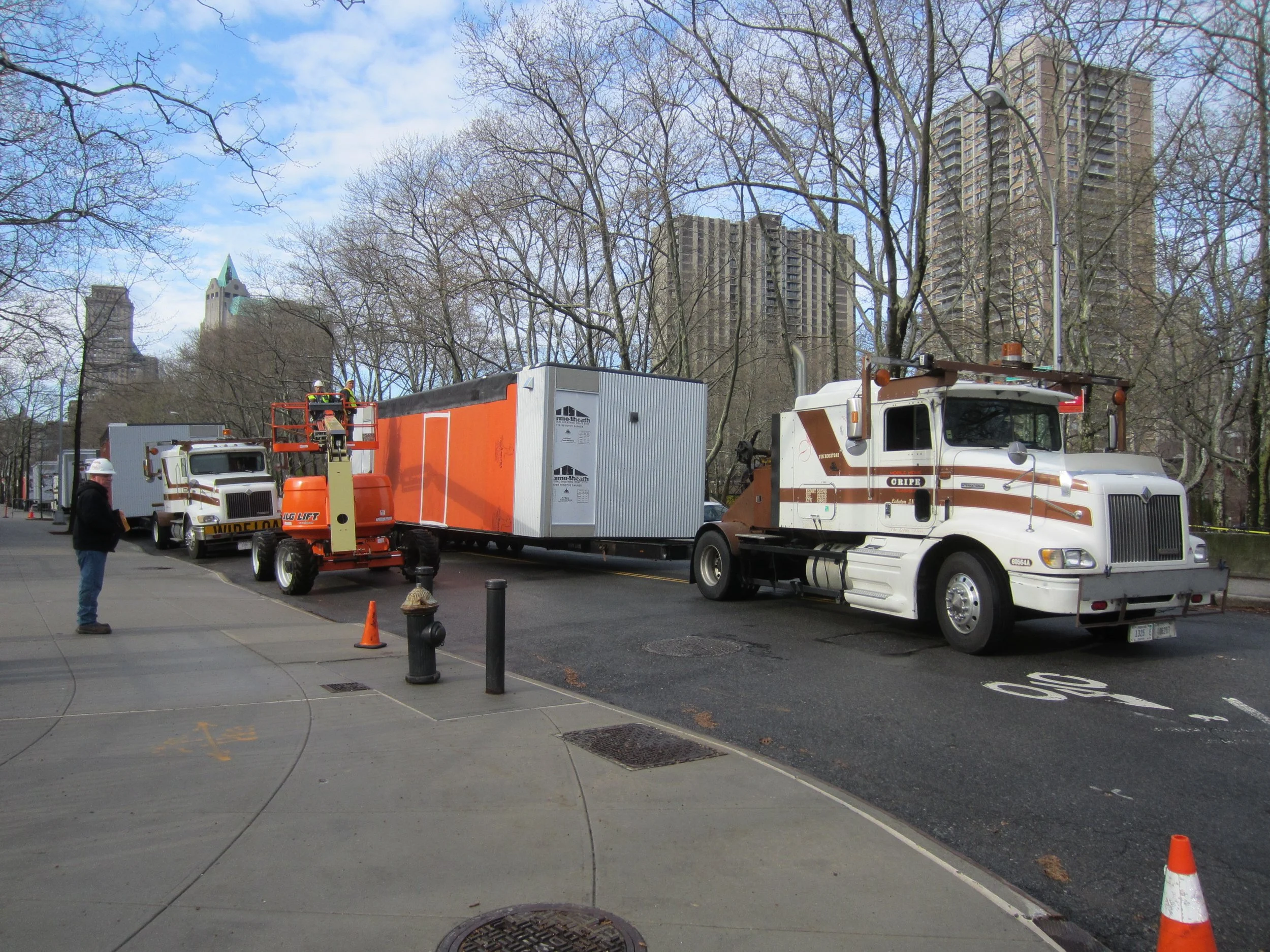 Module on Truck_Cadman Plaza.JPG