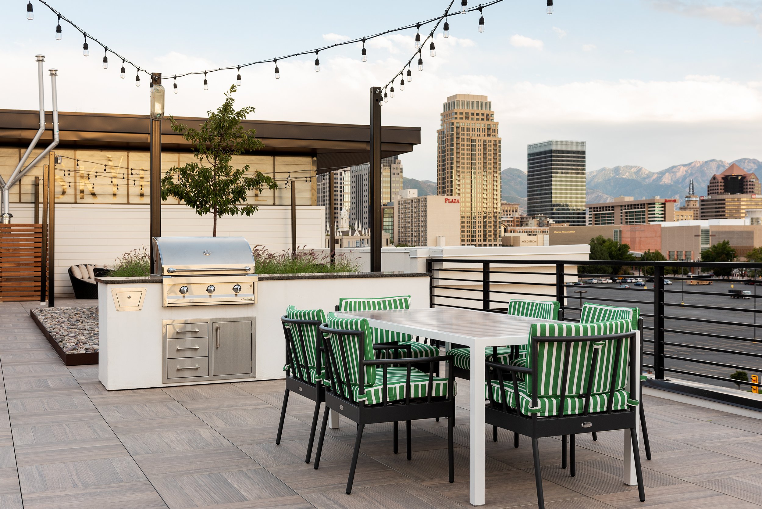 MultiFamily-Interior_Design-Salt_Lake-Utah-Rooftop_Lounge-7.jpg