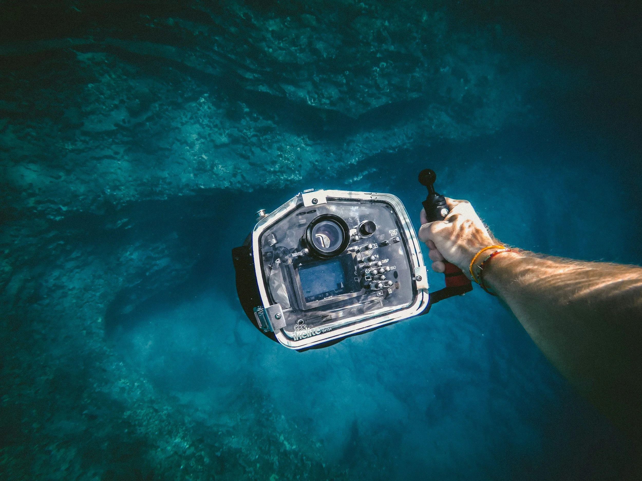 Essential Underwater Photo Gear Guide