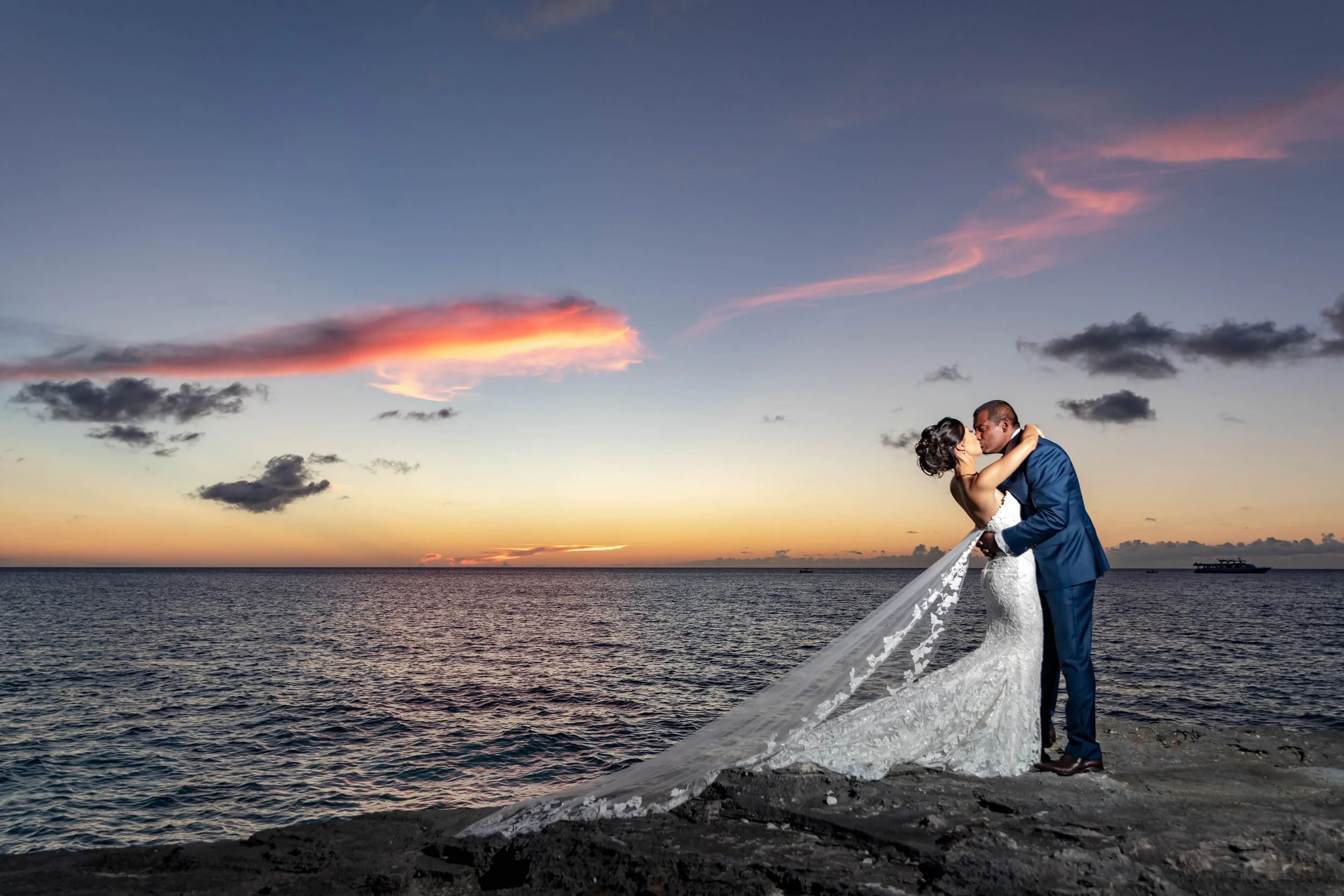 A Picture-Perfect Wedding: Essential Tips for a Stunning Turks and Caicos Photo Session