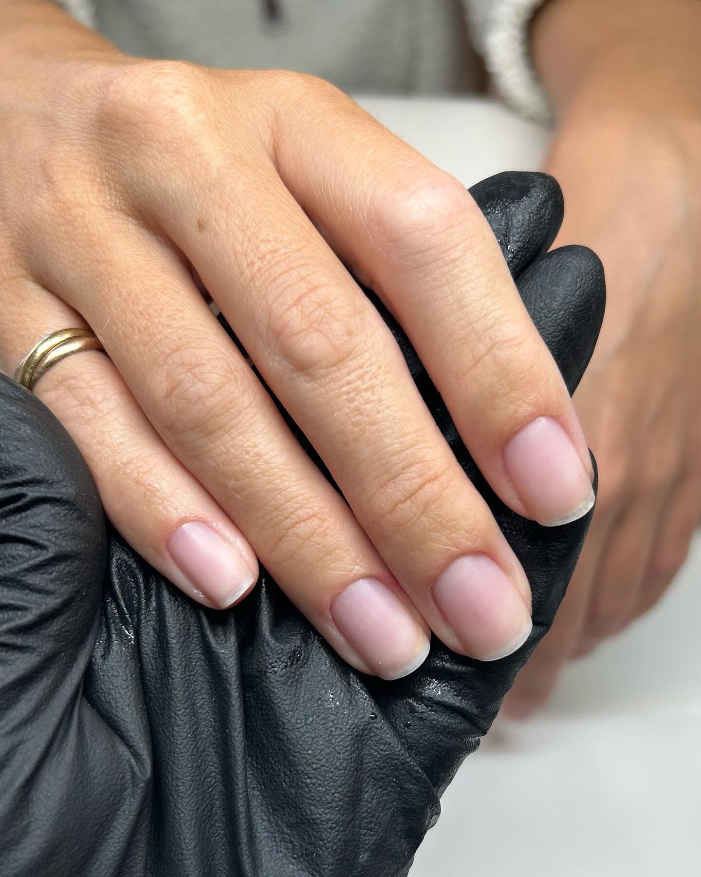 The perfectly prepped nail is the foundation for a flawless manicure. 

Clean natural healthy nails with zero damage after @biosculpturegelgb removal, perfectly prepped using British-made tools by @officialnavyprofessional, cleansed and hydrated usin