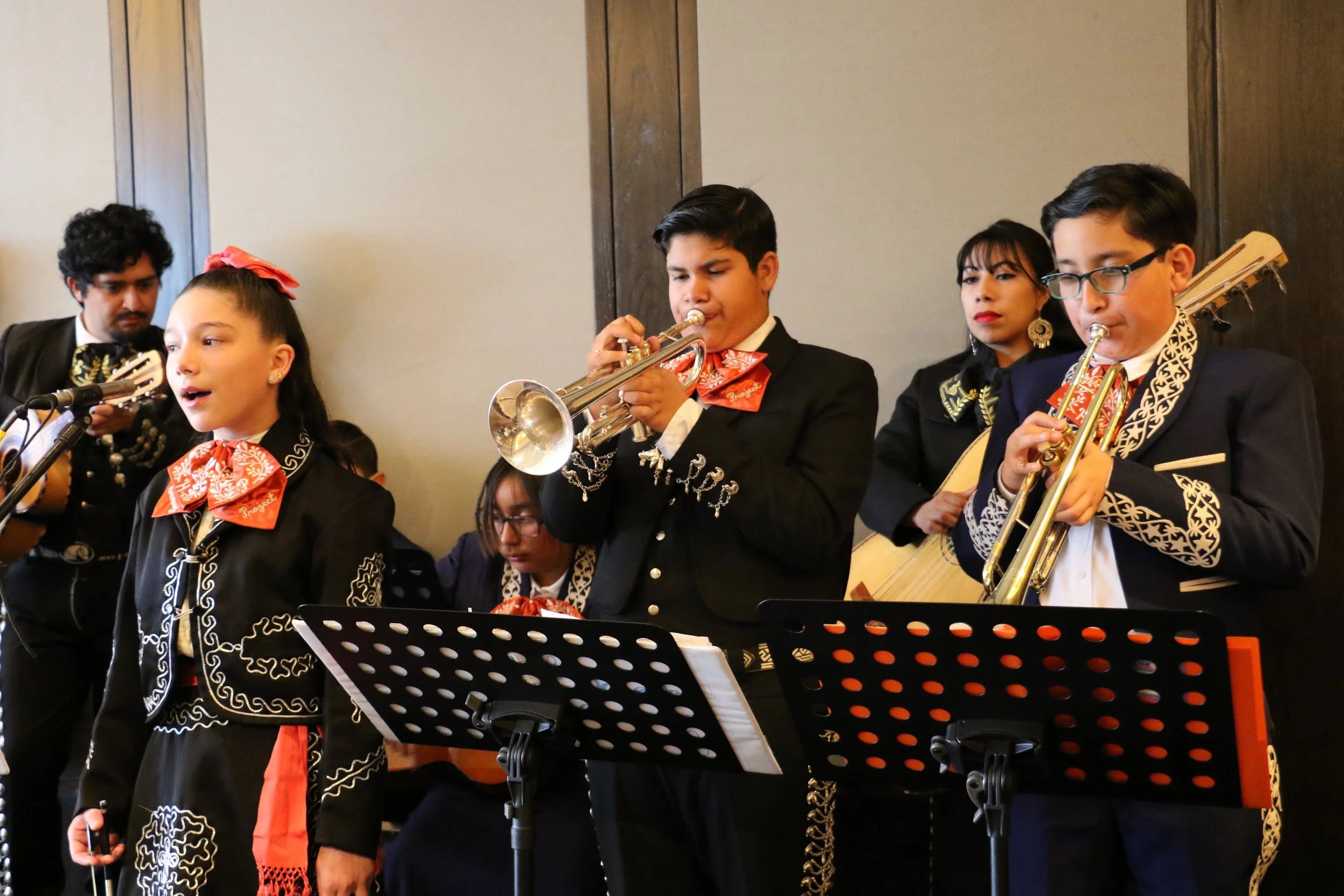 Harmony Project Youth Mariachi performs for audience.