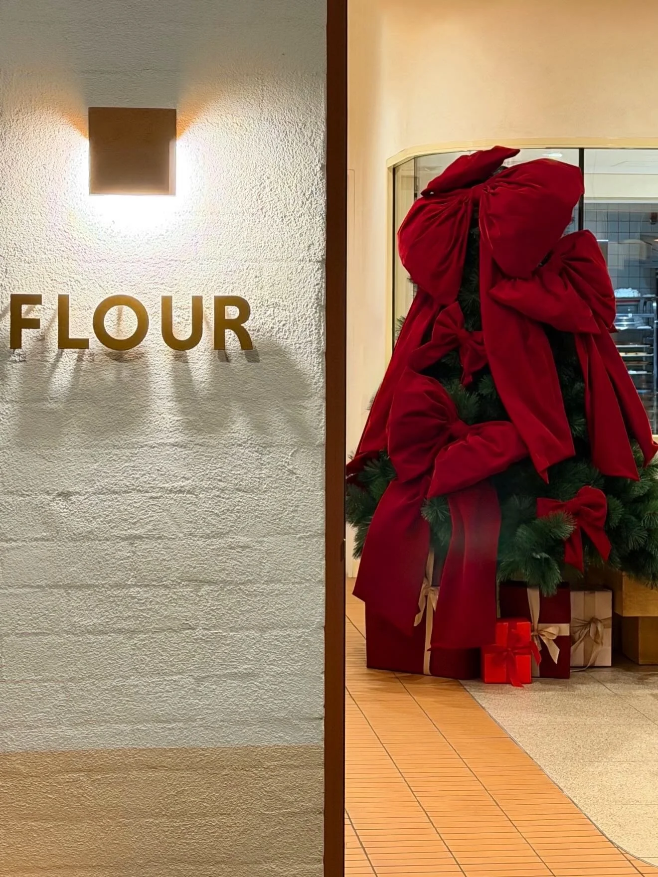 Christmas at @weareflour_ 

#custominstallations