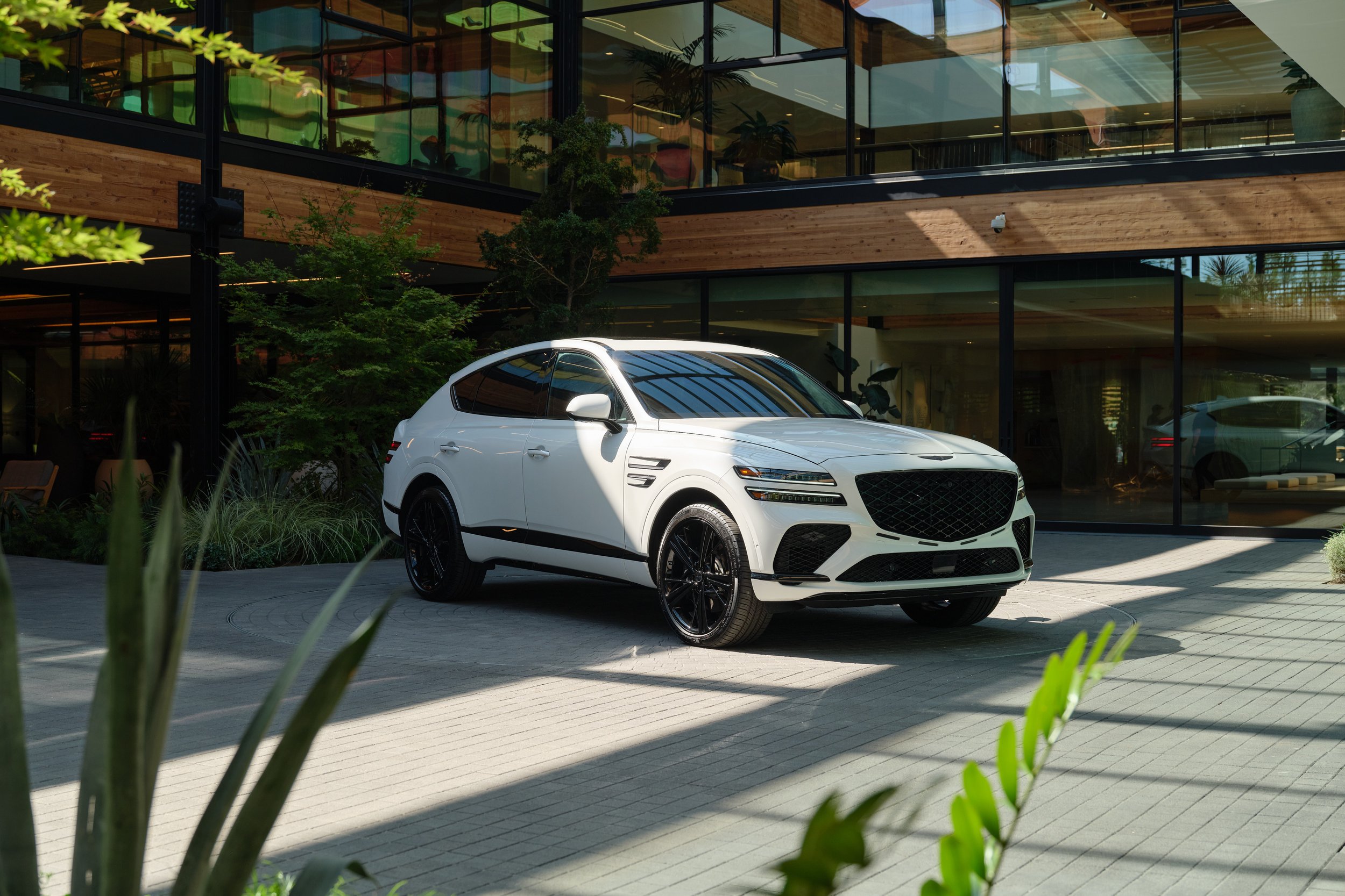 Genesis.PrestigeBlack.GV80Coupe.263.PROOF.jpg