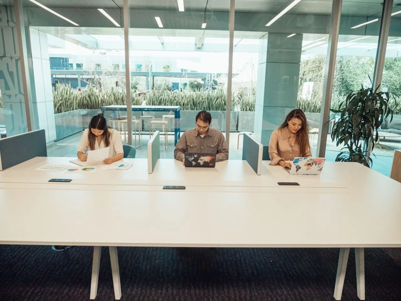 Tips for Using Coworking Spaces When Traveling for Work