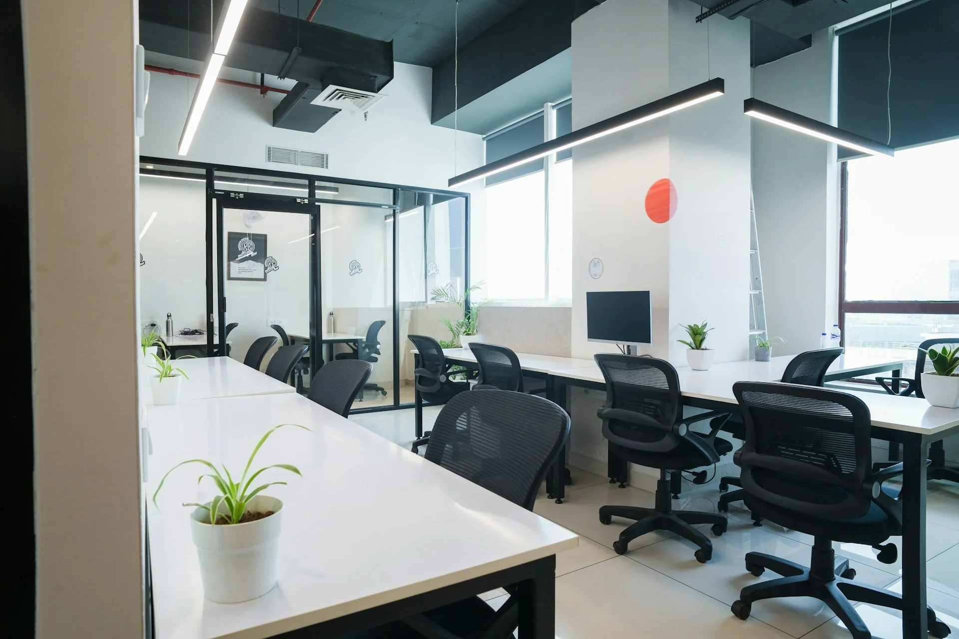 Benefits of Renting Office Rental Space in San Antonio in Fall