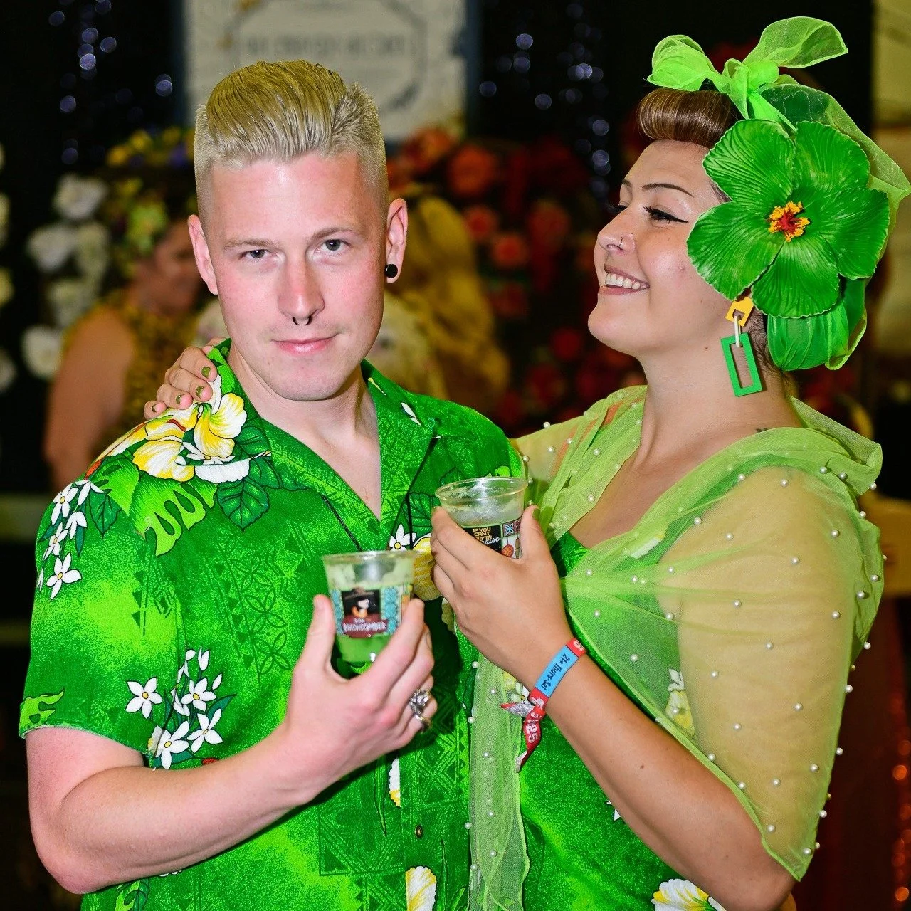 Matchy Match Monday! Is it Tiki Oasis time yet? Ticket available - join us August 6th-9th!! Photos by @mrhardy