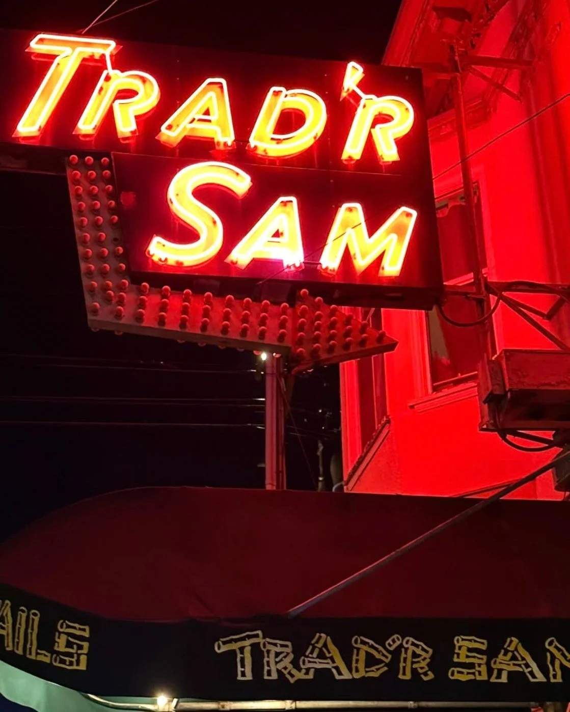Who turned on the lights?!
🌞🌲🦩 RESORT-O-RAMA SPOTLIGHT WEEK 🦩🌲🌞
For the entire week I will be spotlighting the unique events happening at our event: Resort-O-Rama (Oct 8th-11th) in Santa Rosa, CA at the historic Flamingo Resort! Presented by Ti