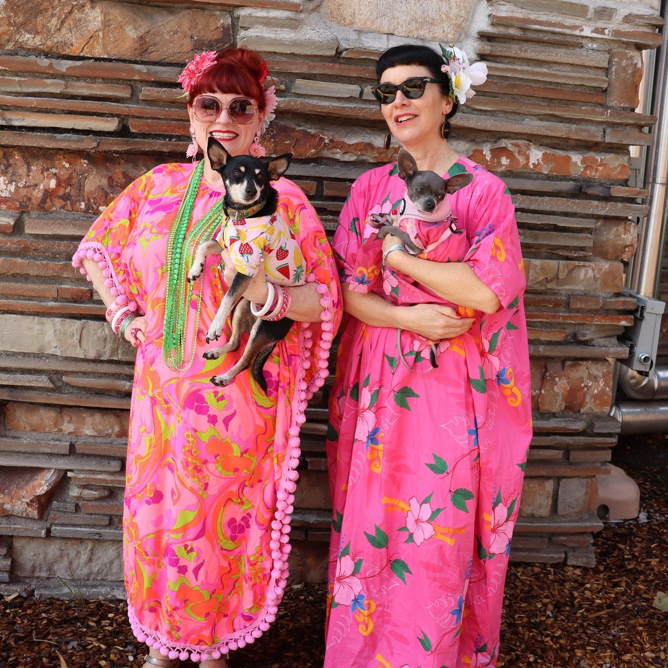 Resort O Rama Sunday Funday!

On the Schedule for today.

10am: Marketplace Preview {Platinum Ticket Holders Only} 

10:30am-4pm: Mid-Century Modern Marketplace - Free &amp; Open to the Public

11am-12noon: Book Signing Event

12noon: City Proclamati