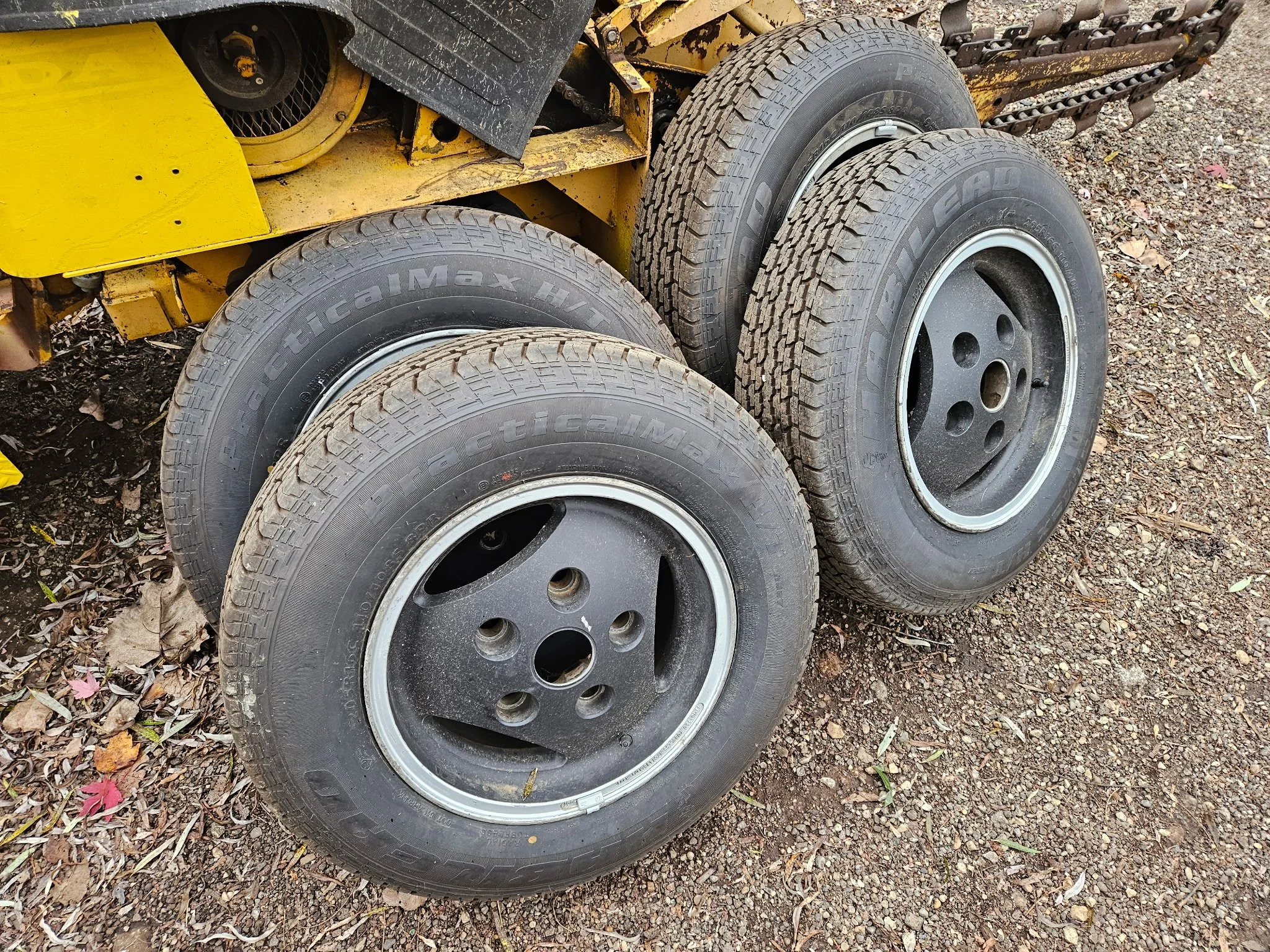 Range Rover Classic Three Spoke Wheels