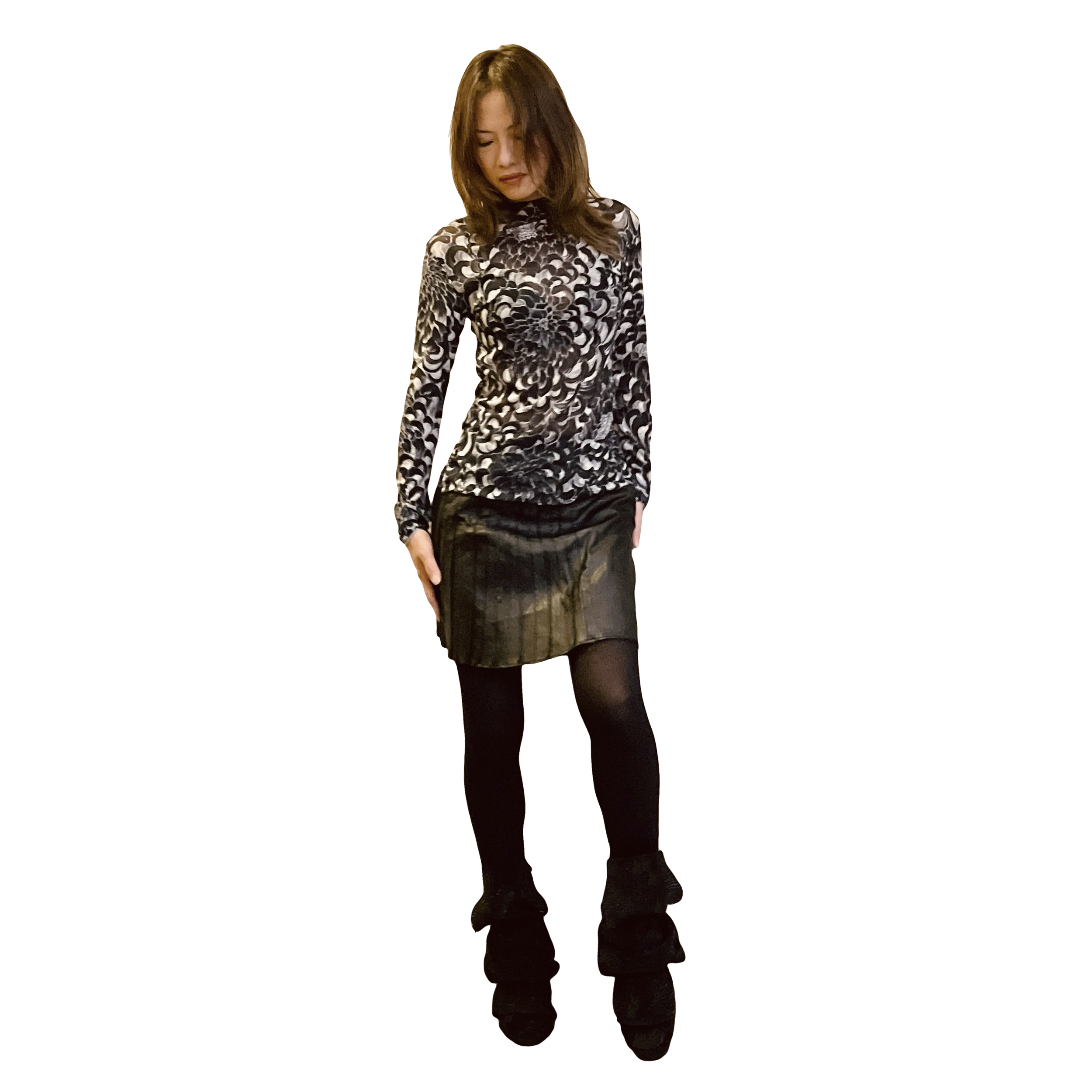 Black-Chrysanthemum-Sheer-Blouse-Sze Jones-Lifestyle-01.png