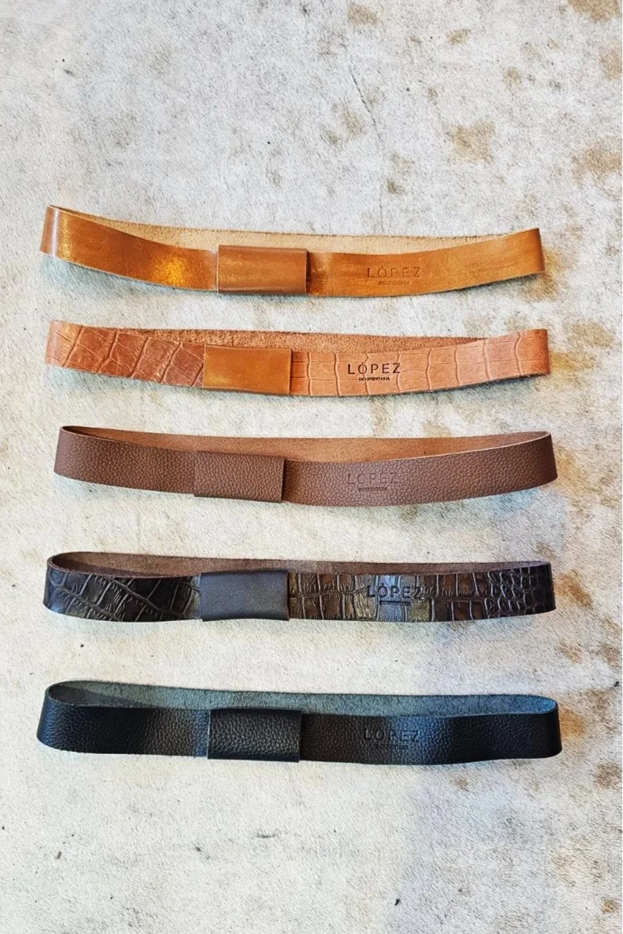 Toquilla clasica piel