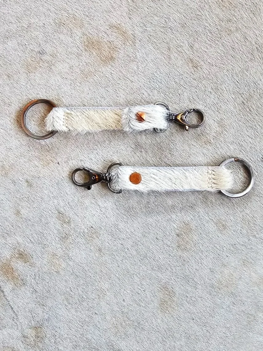 Llavero Letras - Hueso pelo