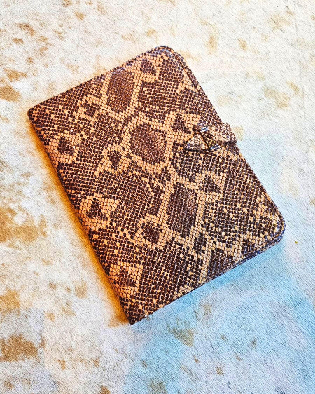 Porta Libreta sencilla - Miel Serpiente