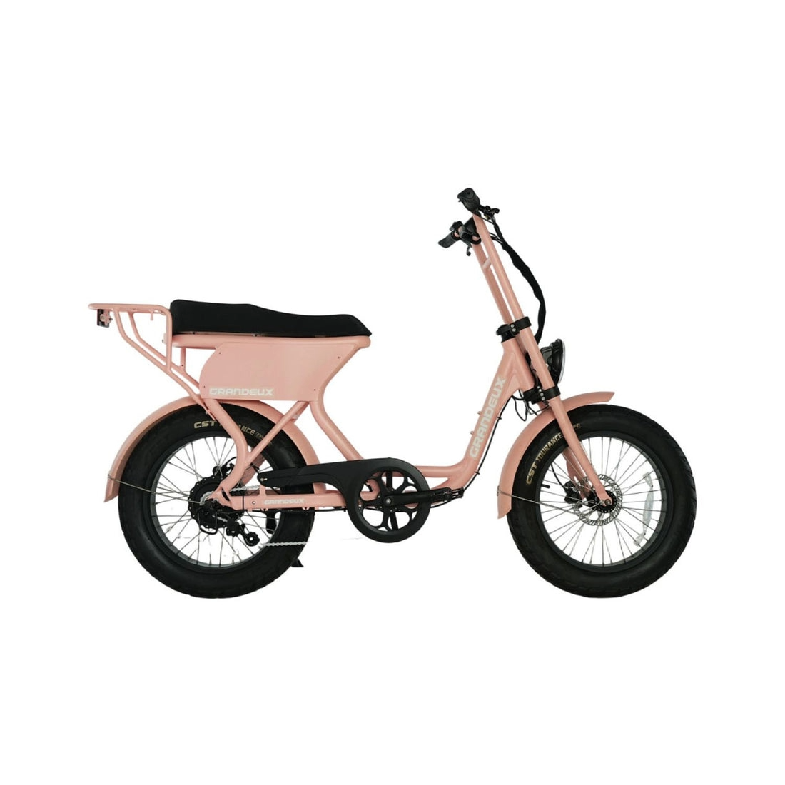 Vélo électrique rose avec siège large, pneus gros, et guidon, sans passagers.