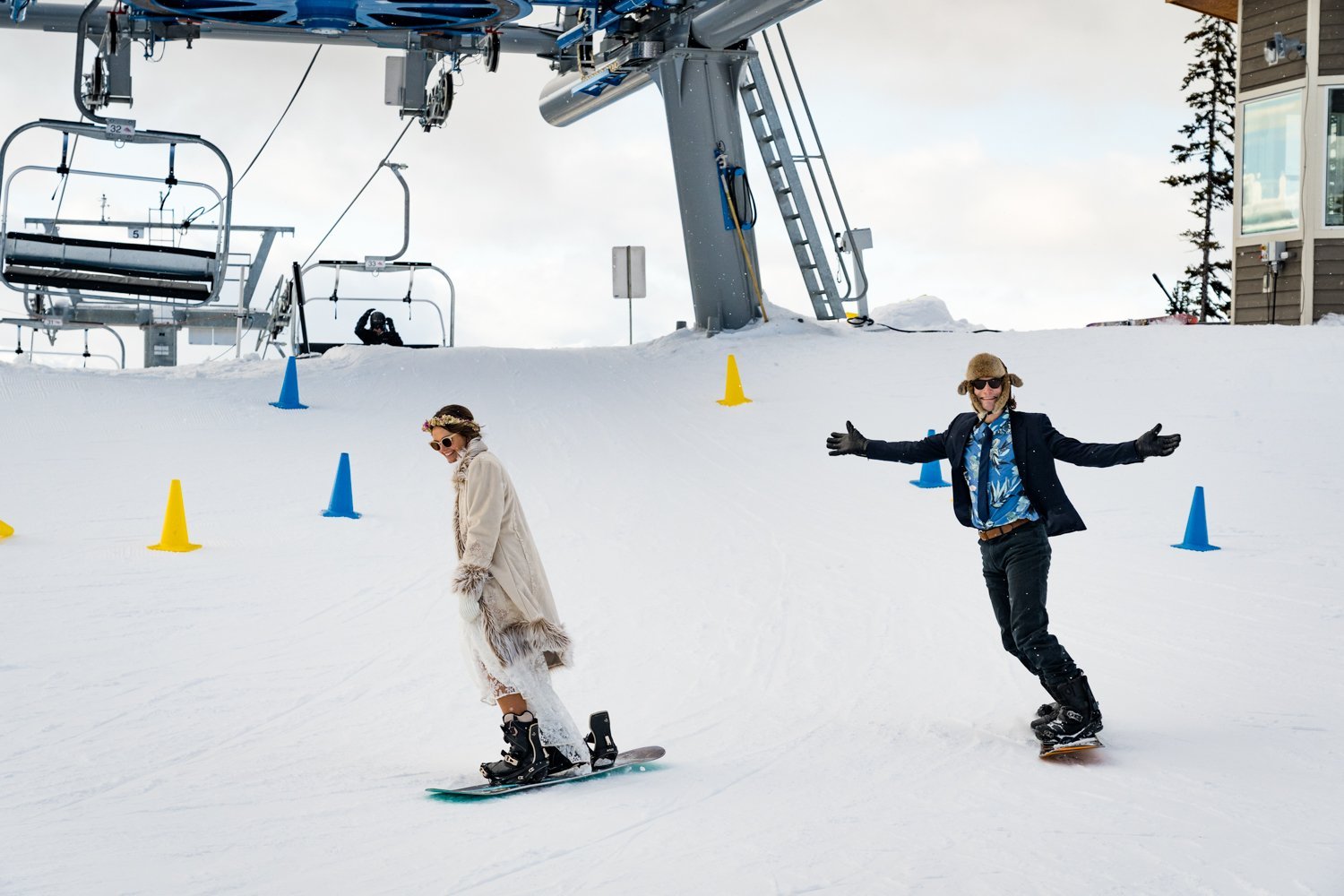 winter-mountain-revelstoke-snowboarding-elopement-81.jpg