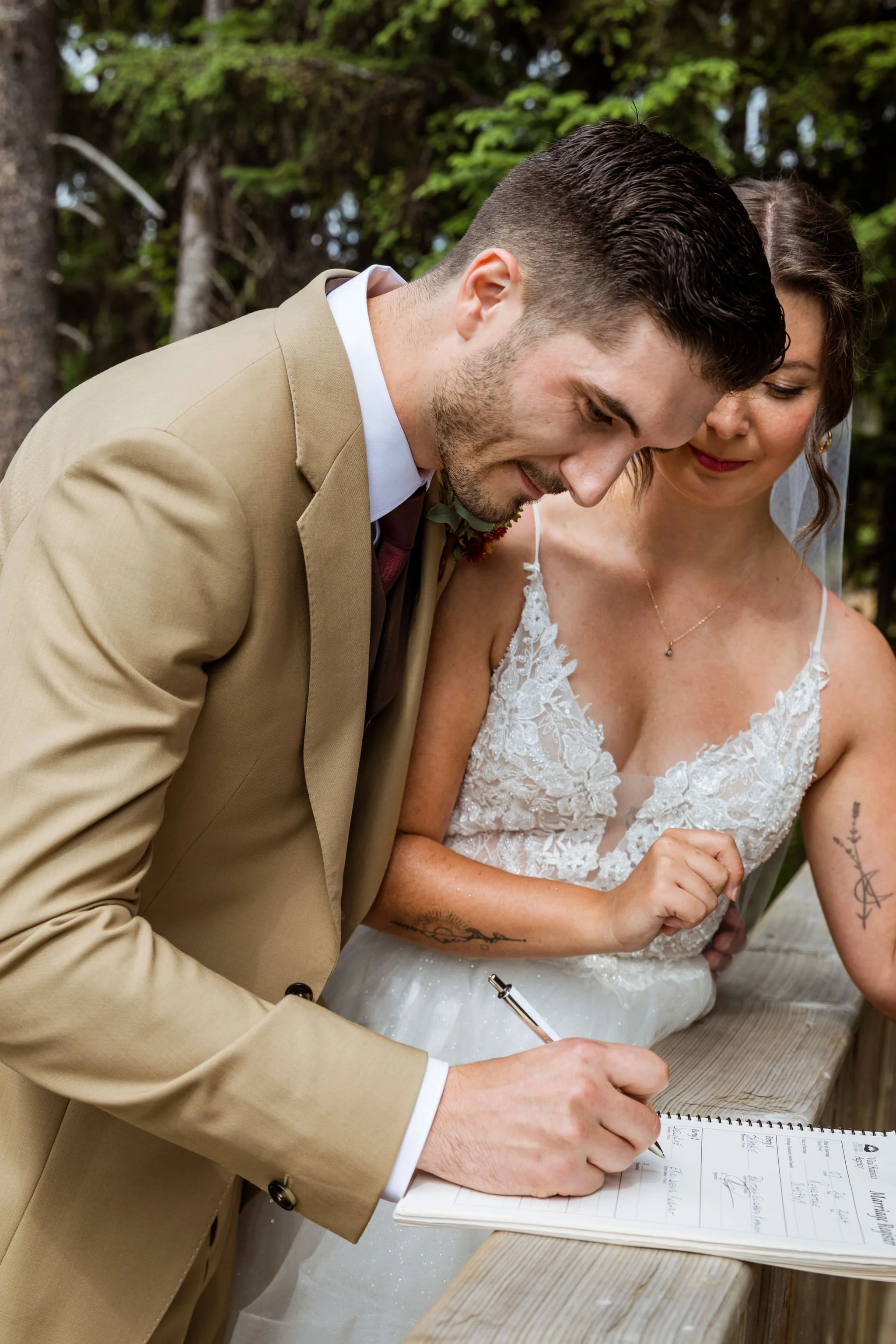 ©BackDeckStudios-BrittanyEric-Wedding-287.jpg
