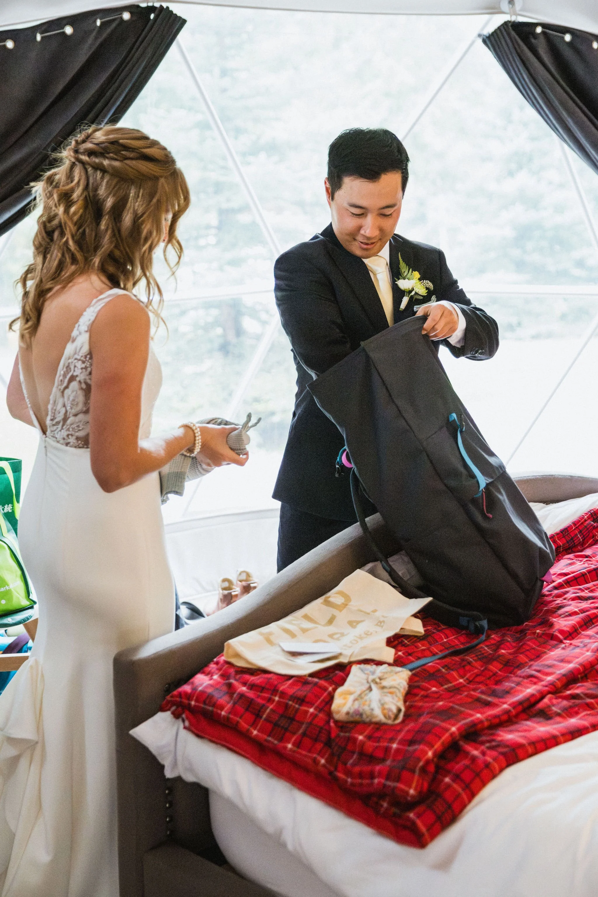 ©BackDeckStudios-CarlyMomo-Elopement-21.jpg