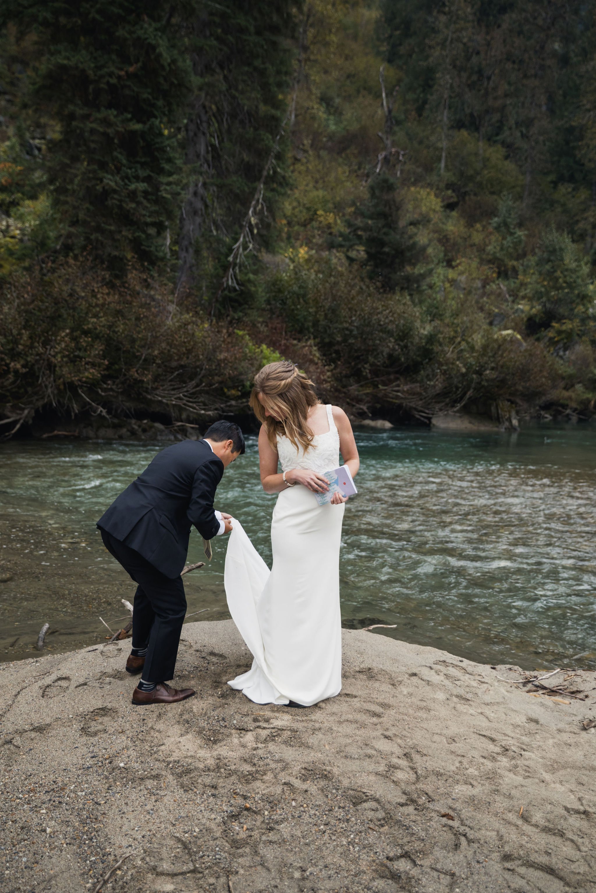 ©BackDeckStudios-CarlyMomo-Elopement-98.jpg