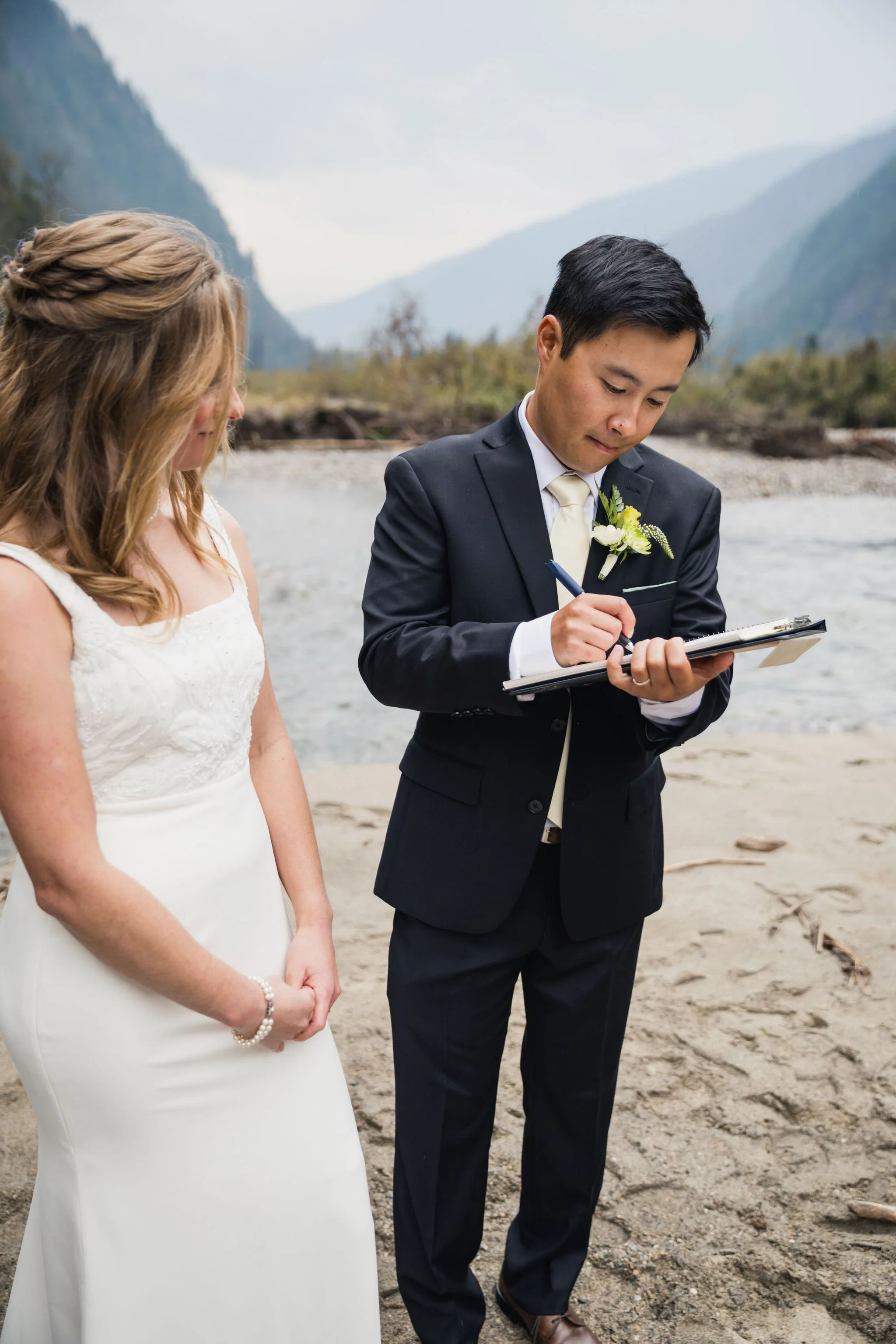 ©BackDeckStudios-CarlyMomo-Elopement-218.jpg