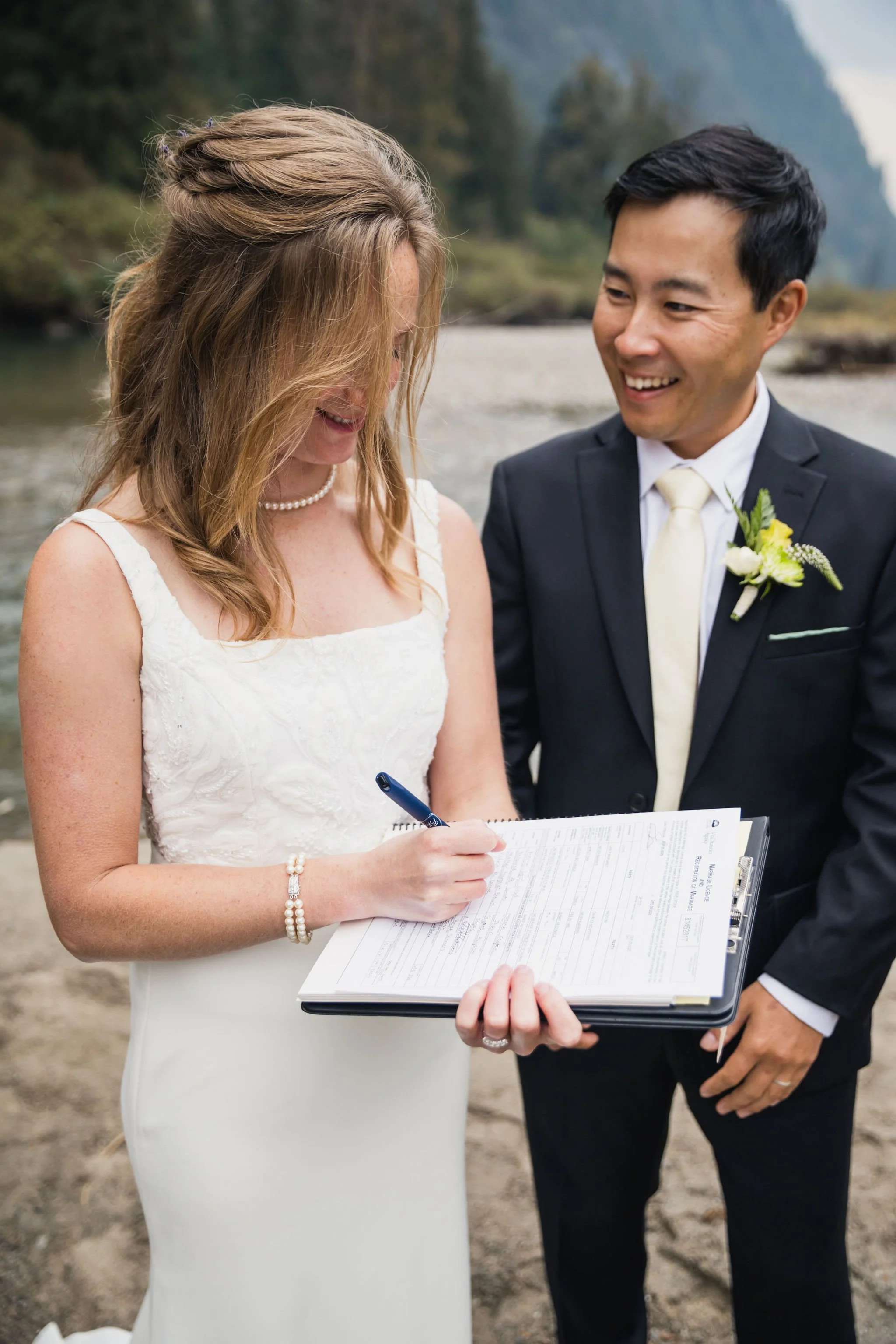 ©BackDeckStudios-CarlyMomo-Elopement-220.jpg