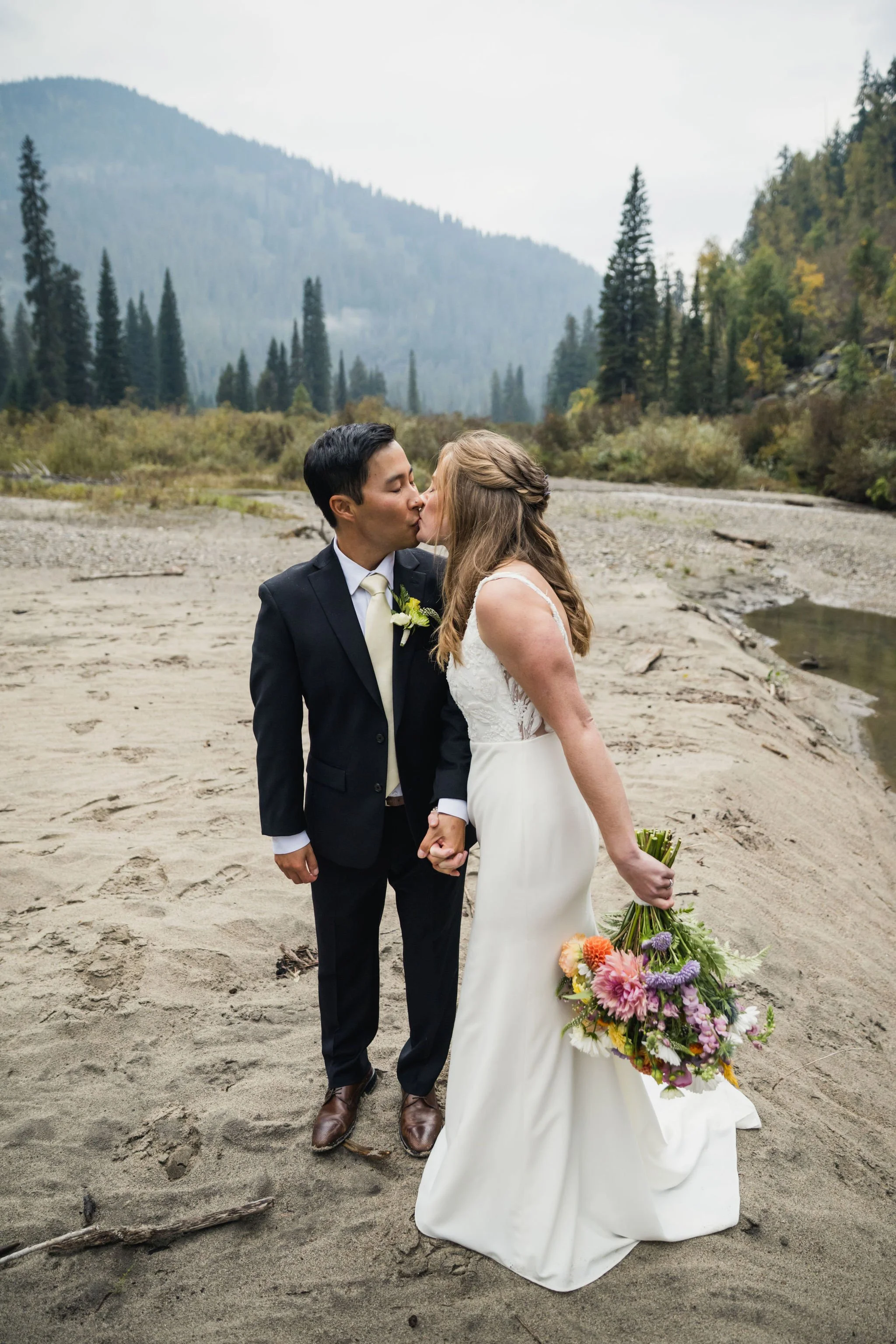 ©BackDeckStudios-CarlyMomo-Elopement-272.jpg