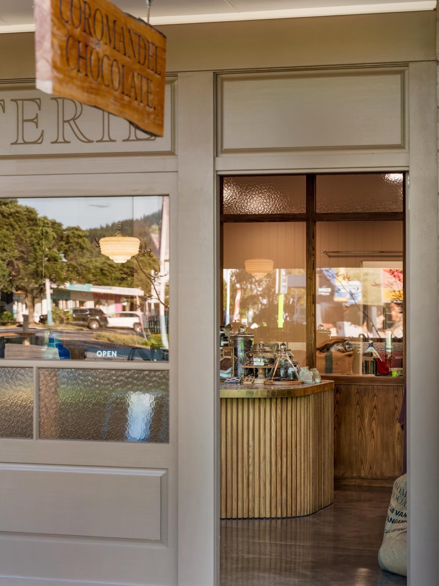 It's been an incredible year since our Main Street shop and bean-to-bar chocolate factory came to life in Whangamatā! We're thankful for our team and customers who make it all possible. Here's to many more years of creating delicious chocolate! 🤎