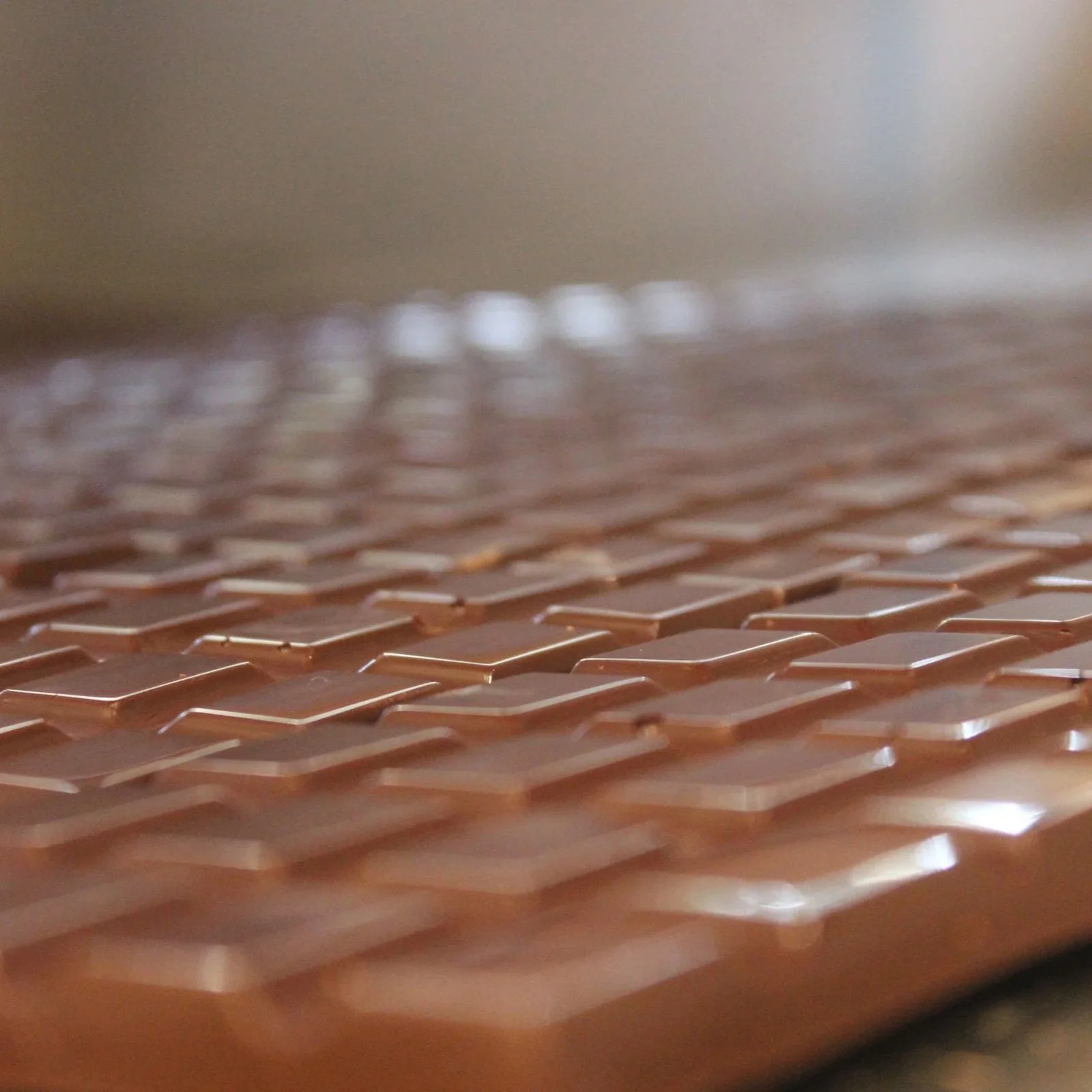 coromandel-chocolate-bar-artisinal-whangamata-cacao-beans-traditional-new-zealand.jpg