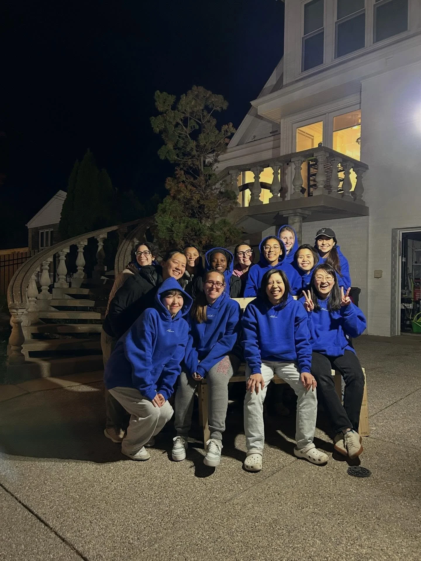 sawdust is just confetti 🎊

wow aletheia is over! thankful for what we learned along the way - from elevating our prayer life to serving our community to using power drills - all the while gaining amazing friends 💕 til next time!