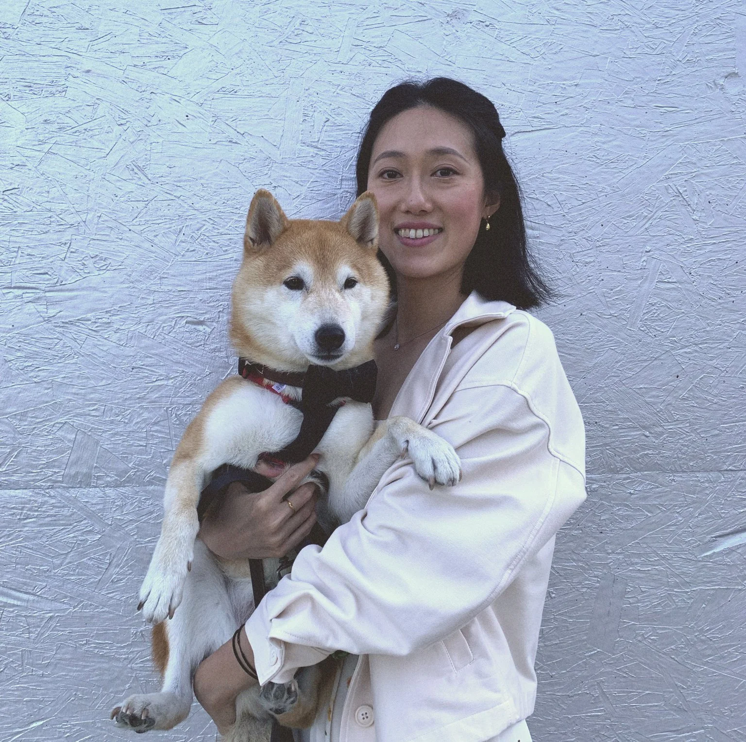 designer and her dog