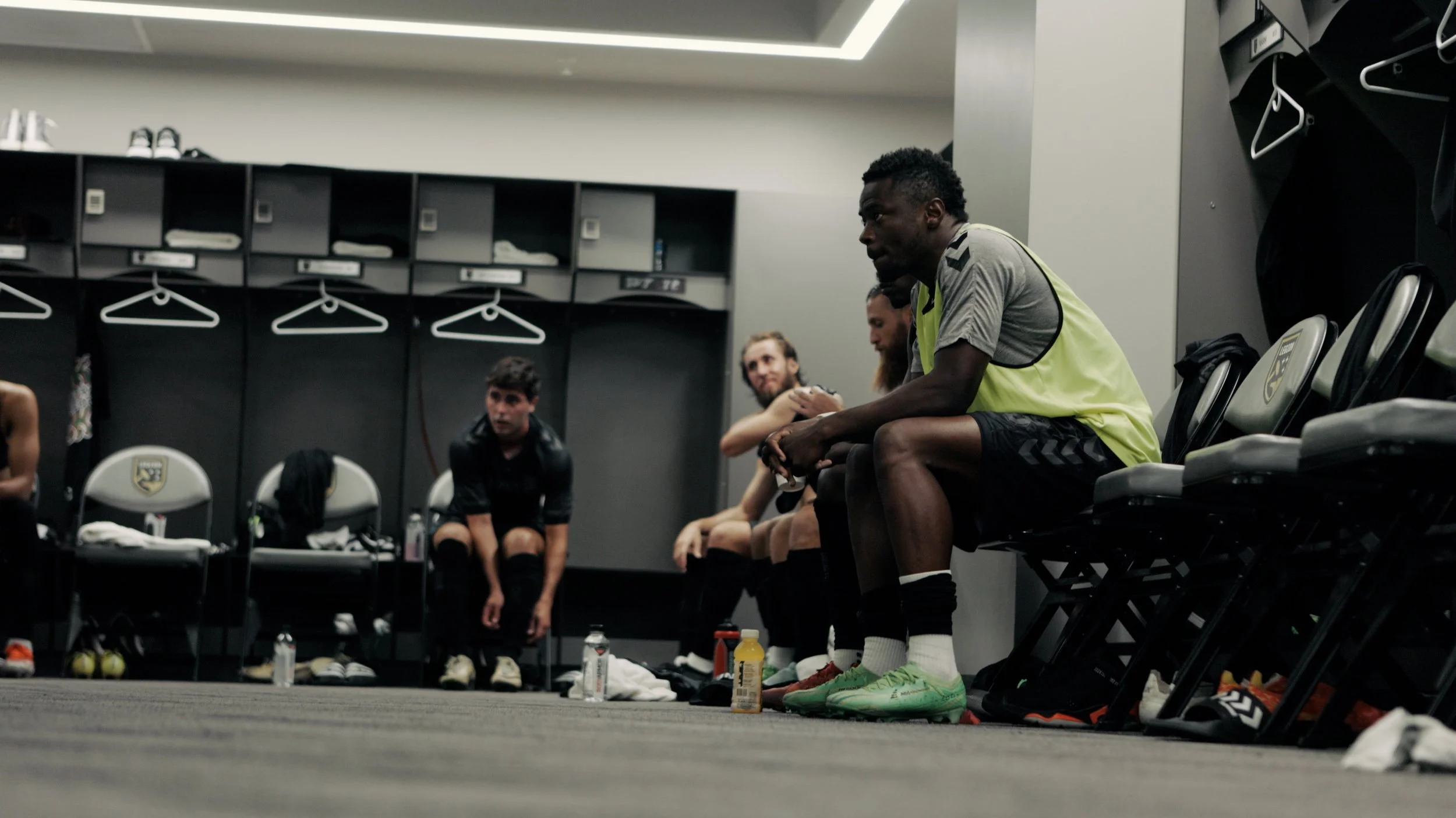 Sequence 02.00_23_52_04.Still080.jpg