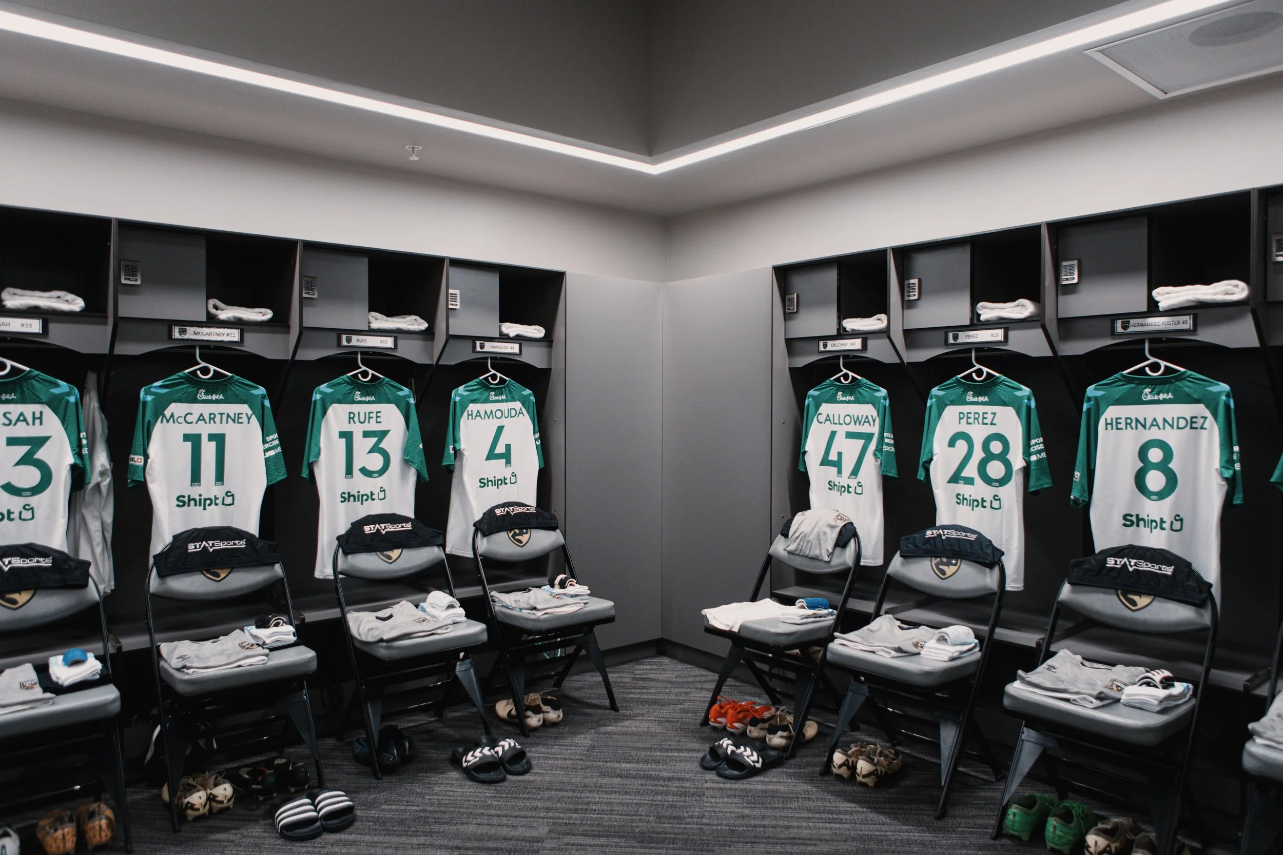 lockerroom-22.jpg
