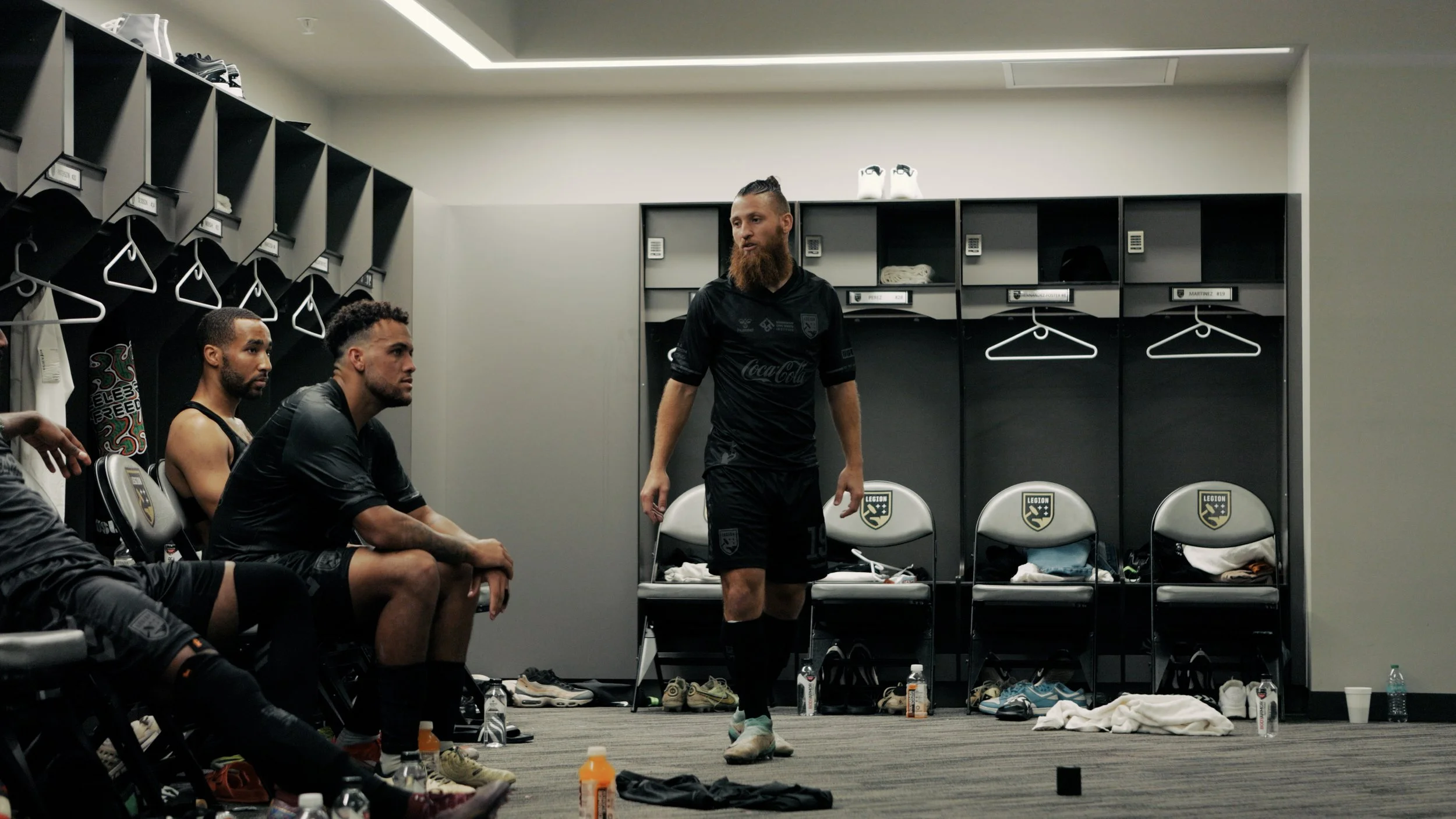 Sequence 02.00_26_02_37.Still095.jpg