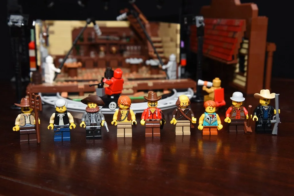 saloon-stopmotion-set_33469035768_l.jpg
